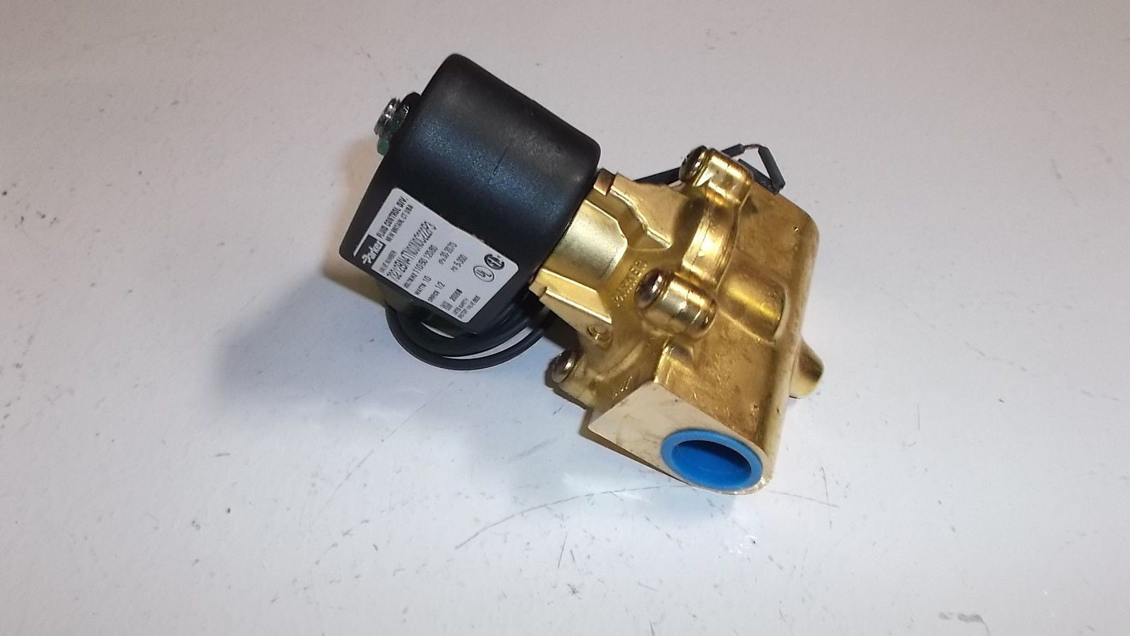 PARKER SOLENOID VALVE 73212BN4TN00N0C222P3 *NEW IN BOX*