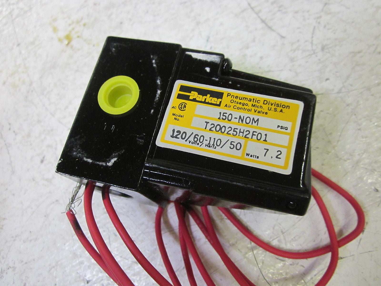 PARKER T20025H1F01 SOLENOID VALVE 110/120V *USED*