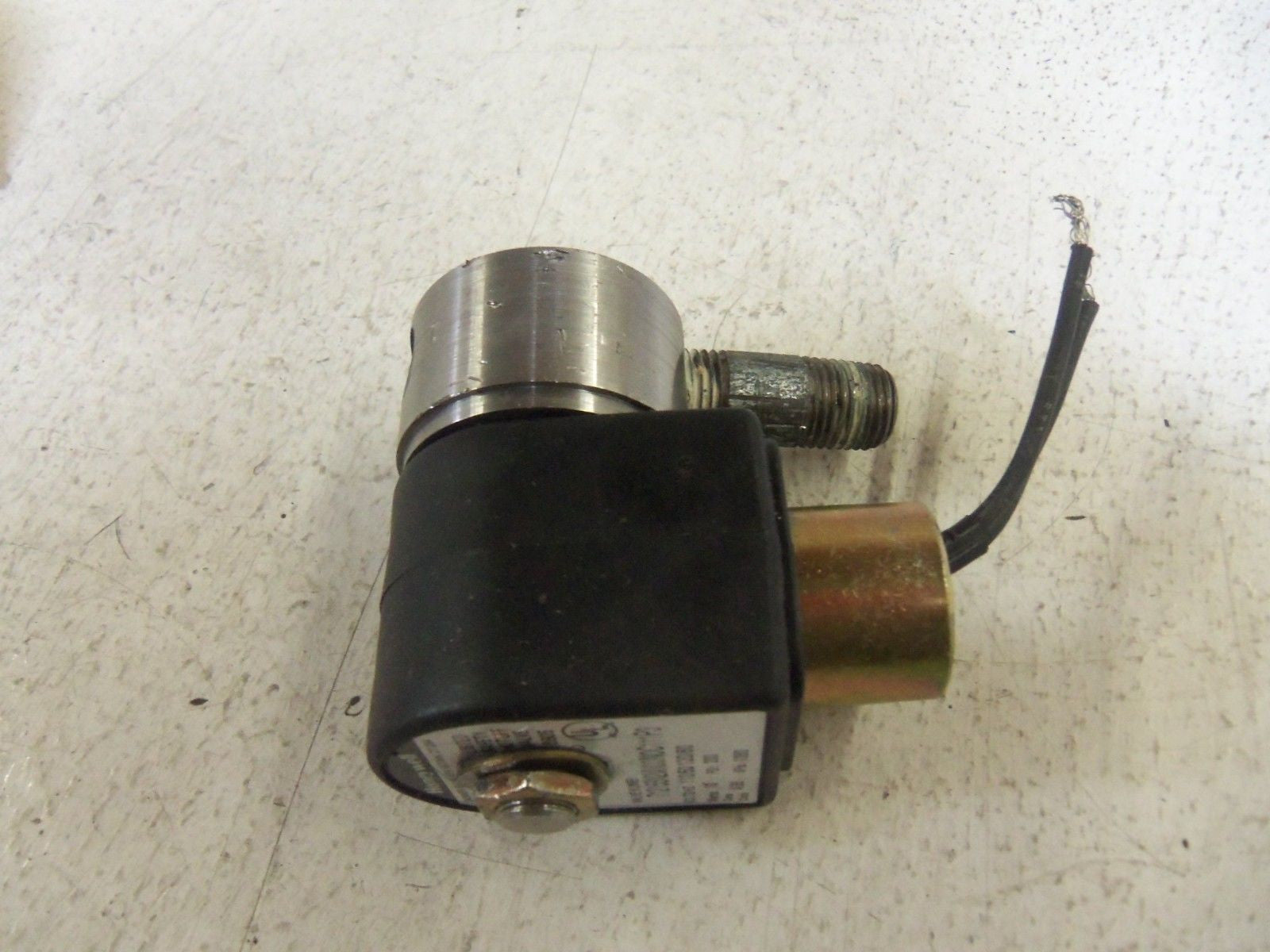 PARKER SKINNER VALVE 7121KBN44V00N0C111P3 SOLENOID VALVE *NEW IN BOX*