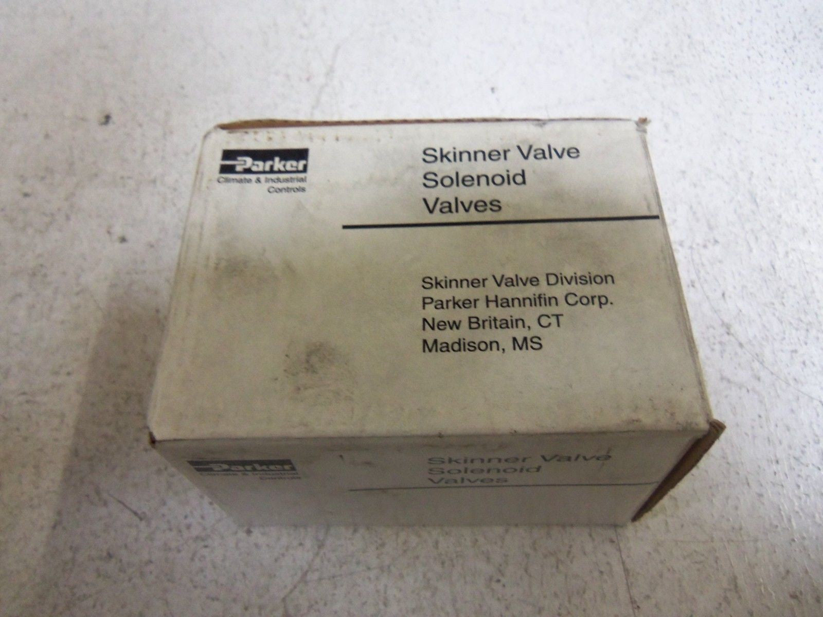 PARKER SKINNER VALVE 7135SN2GNJ1 SOLENOID VALVE *NEW IN BOX*