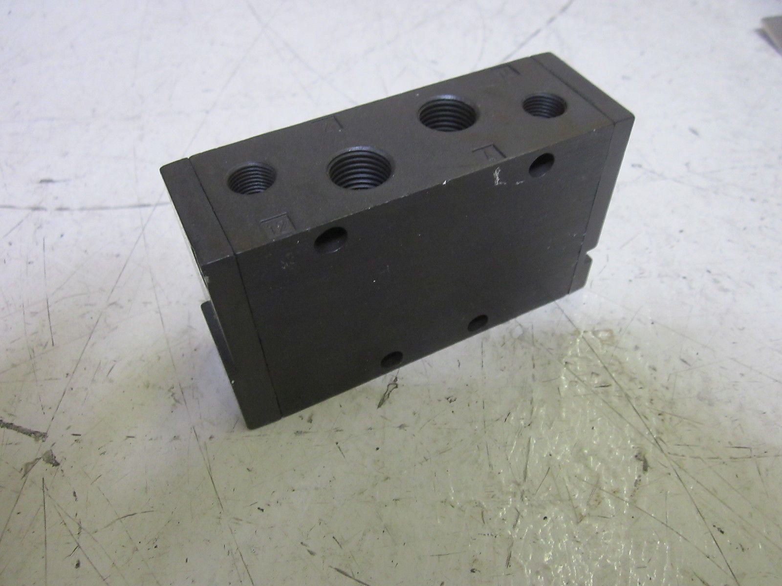 PARKER VGD25-ER-ER-5 VALVE *NEW NO BOX*