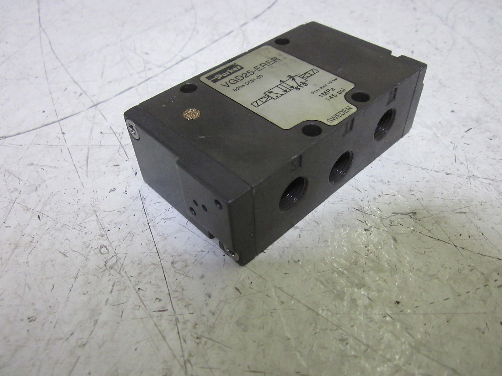 PARKER VGD25-ERER VALVE 145PSI *NEW NO BOX*