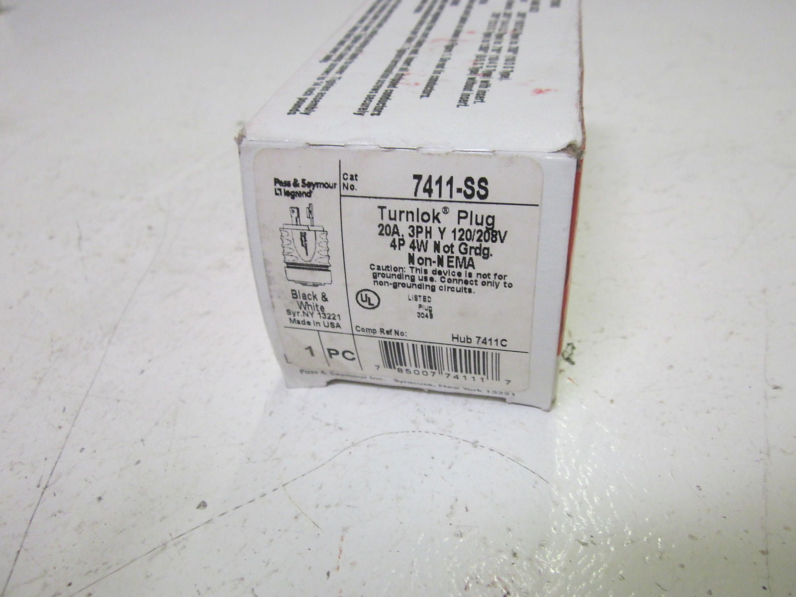 PASS & SEYMOUR 7411-SS TURNLOK PLUG 20A 120/208V  *NEW IN BOX*