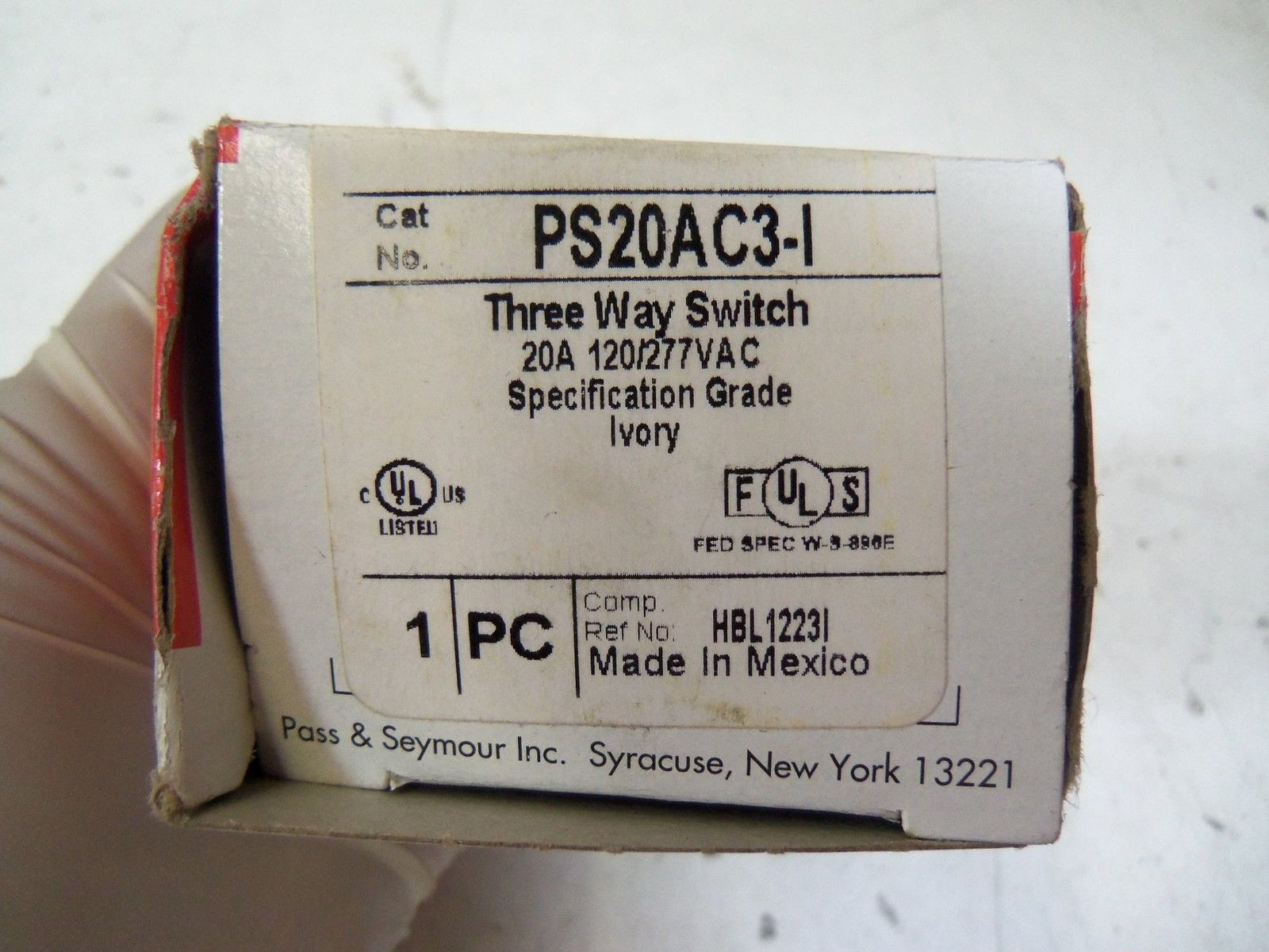 PASS & SEYMOUR LEGRAND PS20AC3-I *NEW IN BOX*