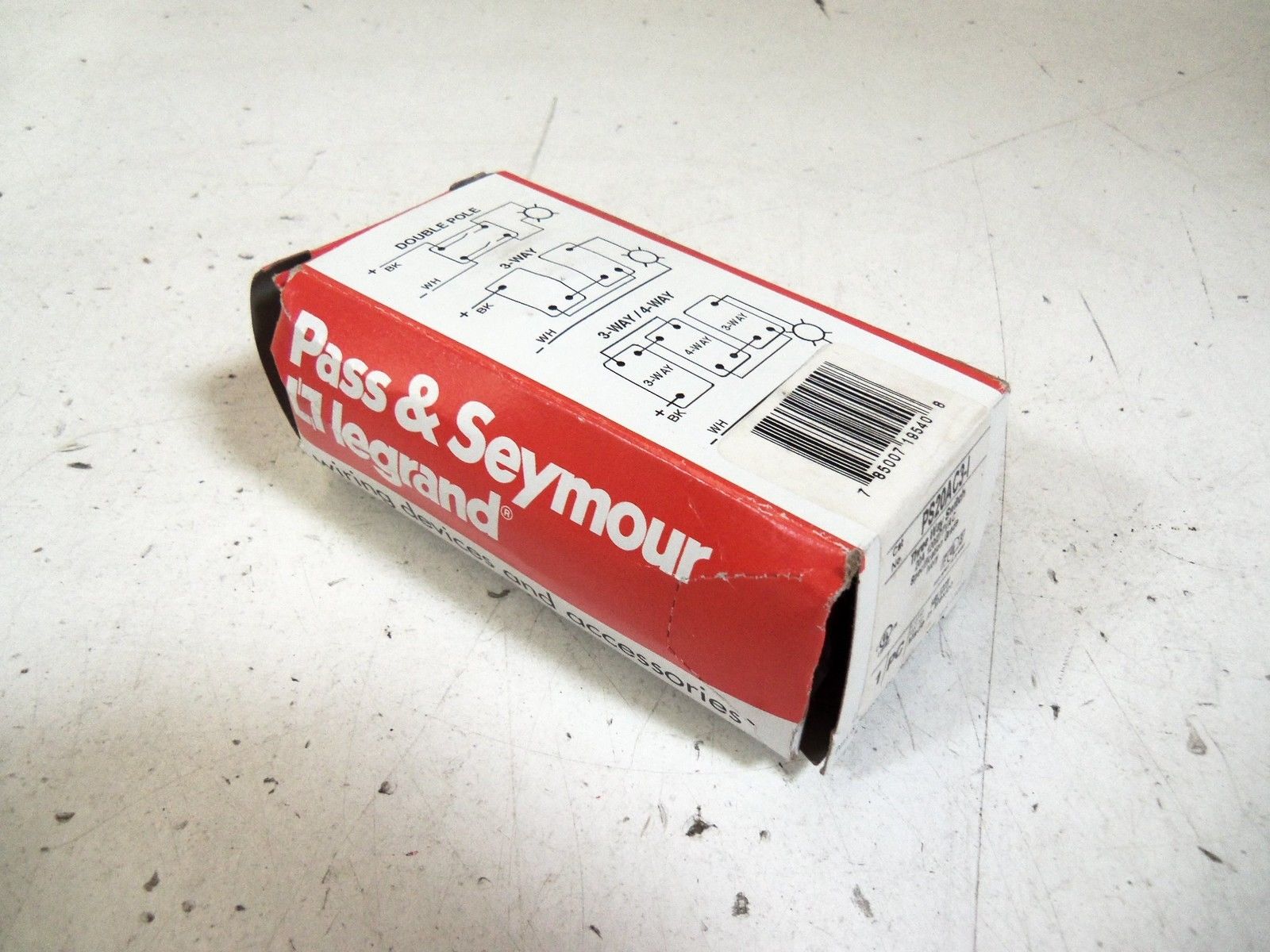PASS & SEYMOUR LEGRAND PS20AC3-I *NEW IN BOX*