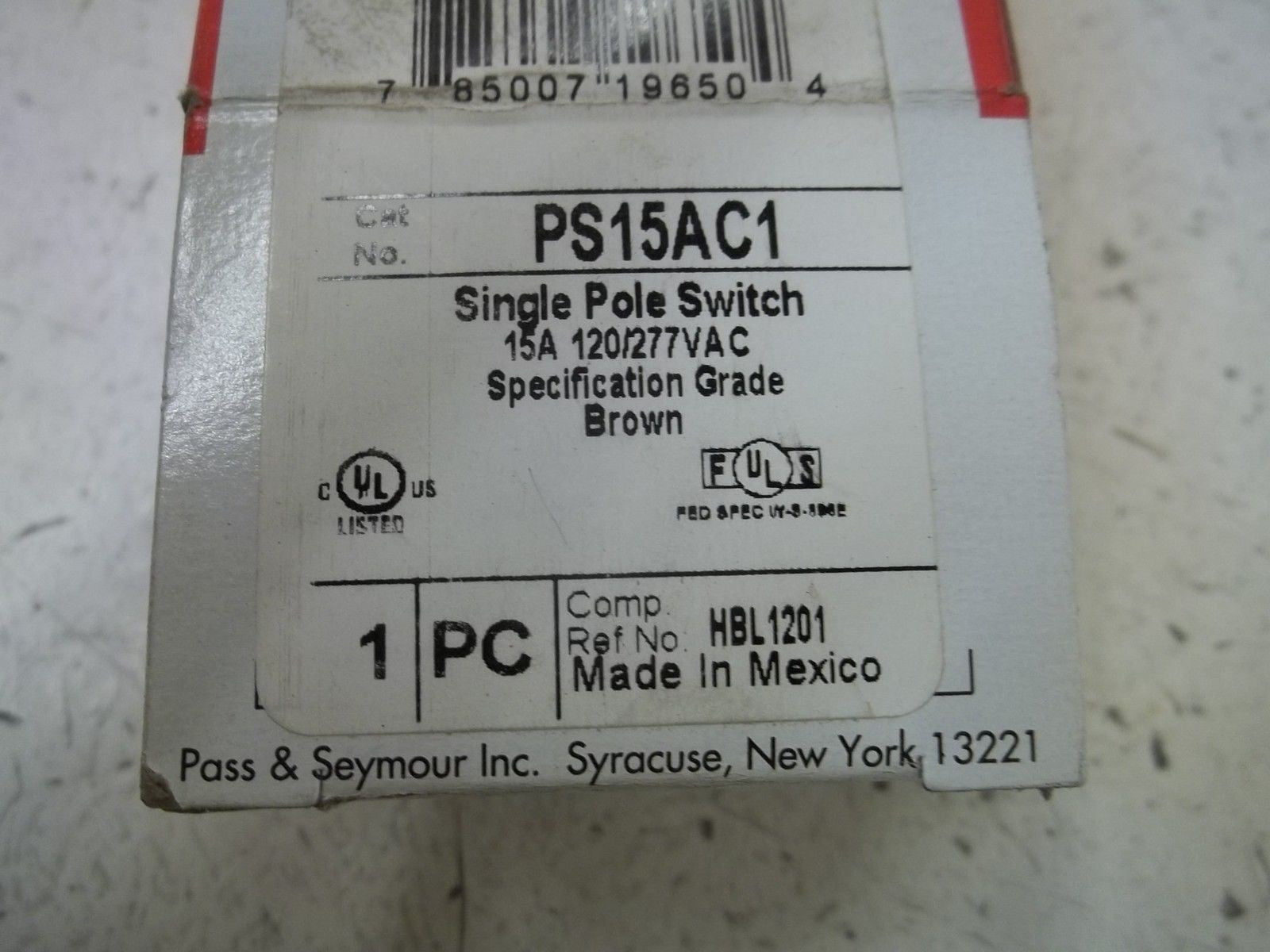 PASS & SEYMOUR PS15AC1 SINGLE POLE SWITCH *NEW IN BOX*