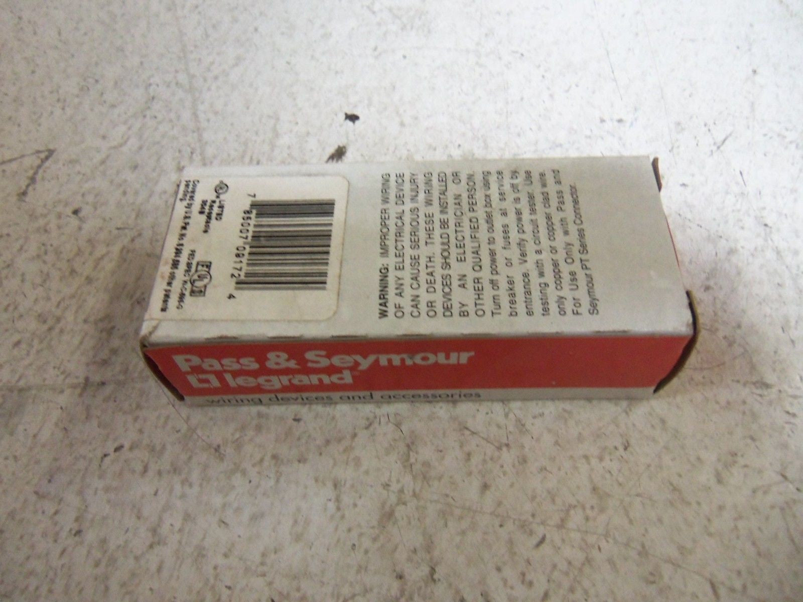 PASS & SEYMOUR PT5362-W DUPLEX RECEPTACLE *NEW IN BOX*