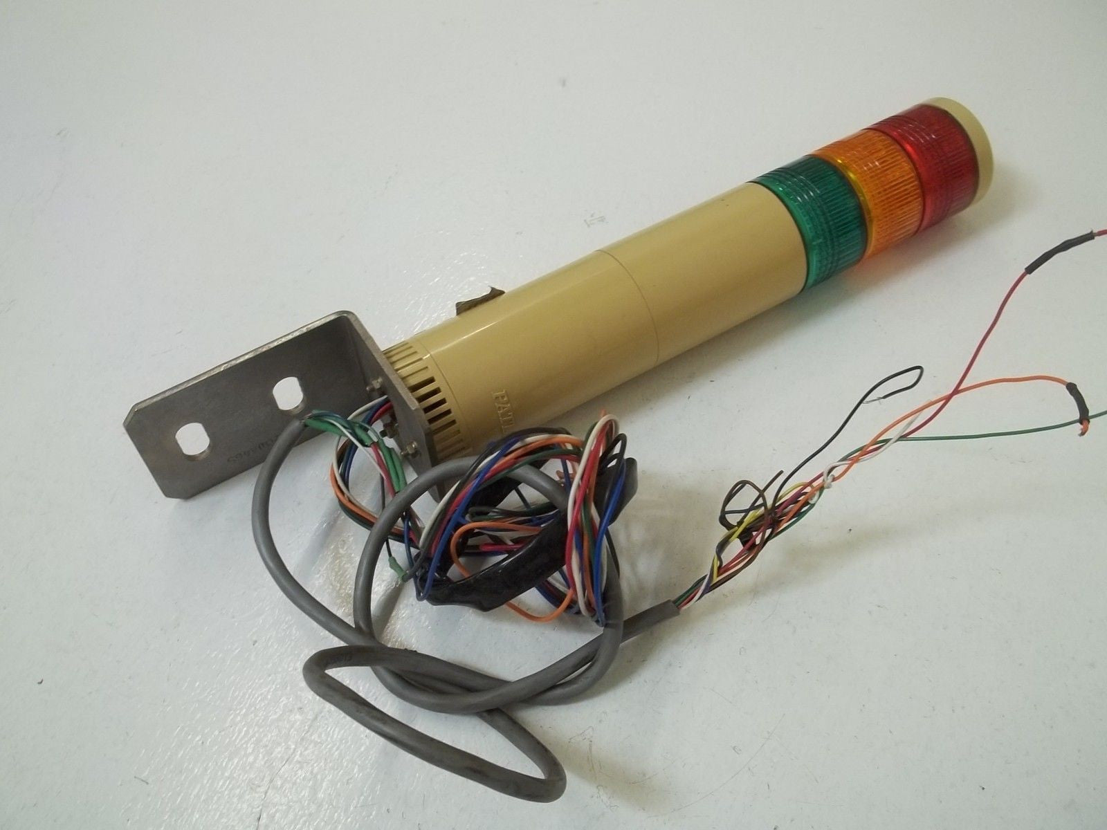 PATLITE CORP. MODEL LEL-W SIGNAL LIGHT STACK *USED*