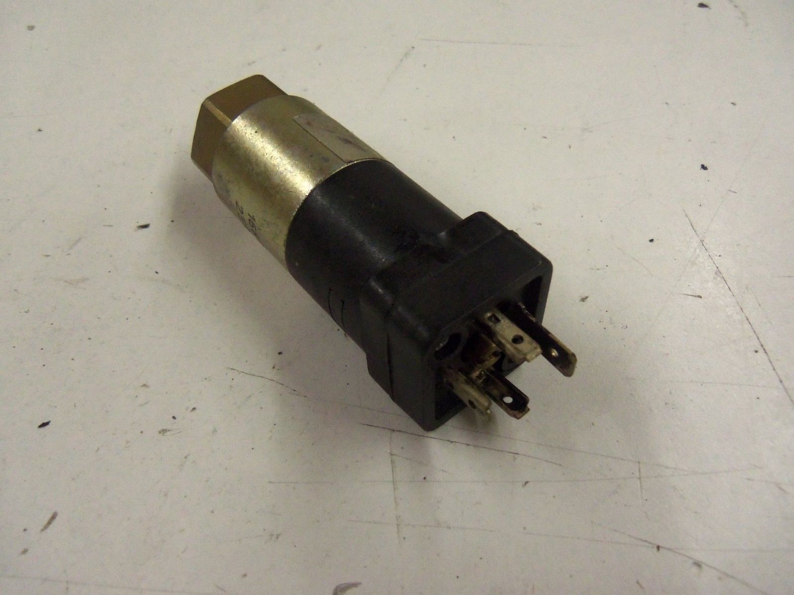 PDI PFCA-4A-4S-C-H-7-9 *USED*
