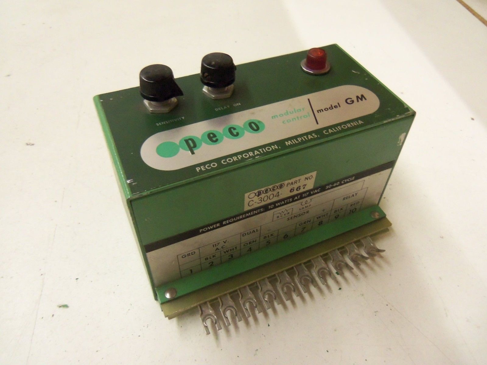 PECO MODULAR CONTROL MODEL GM C-3004-667 *USED*