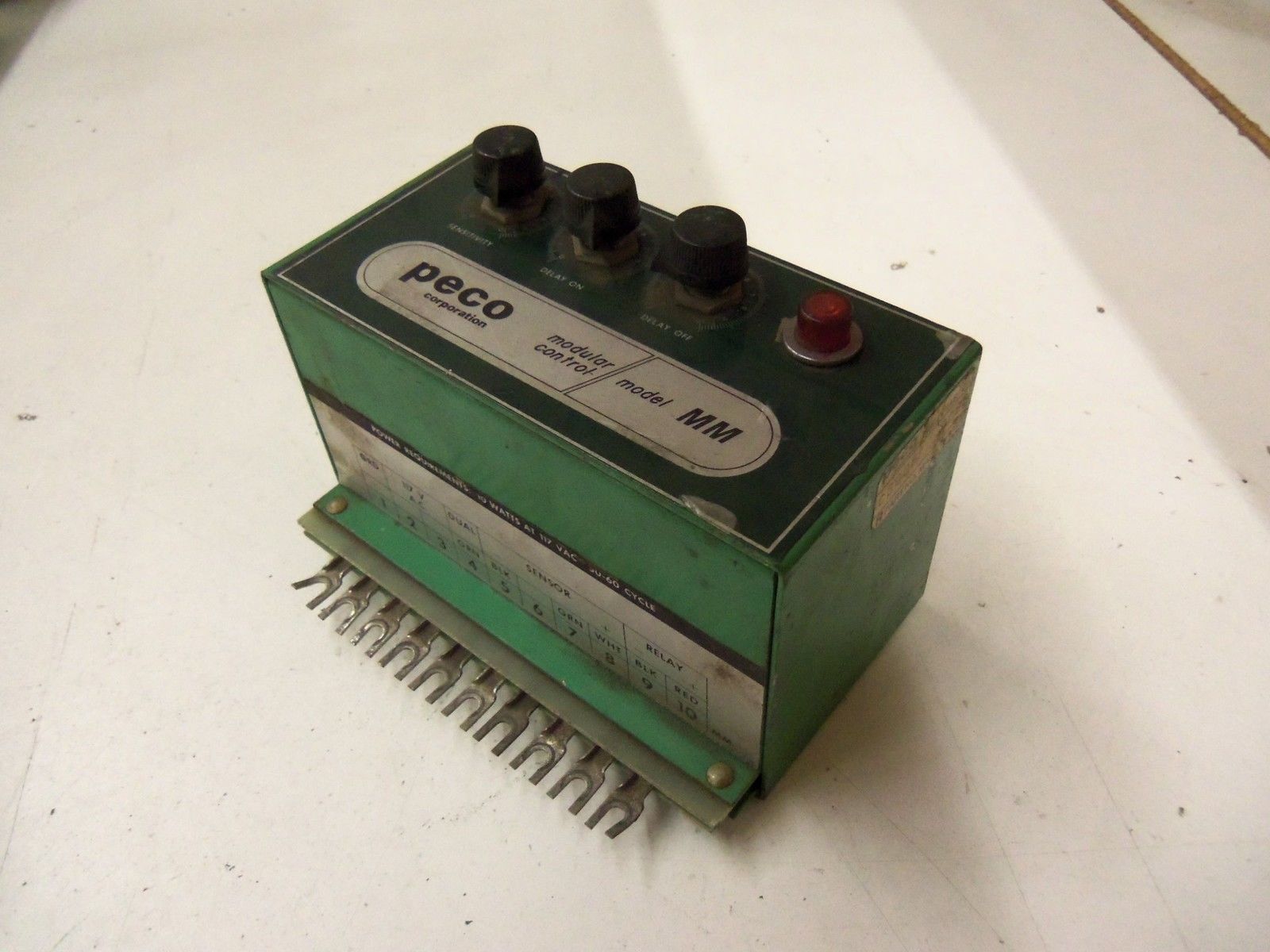 PECO MODULAR CONTROL MODEL MM C3006-9088 *USED*