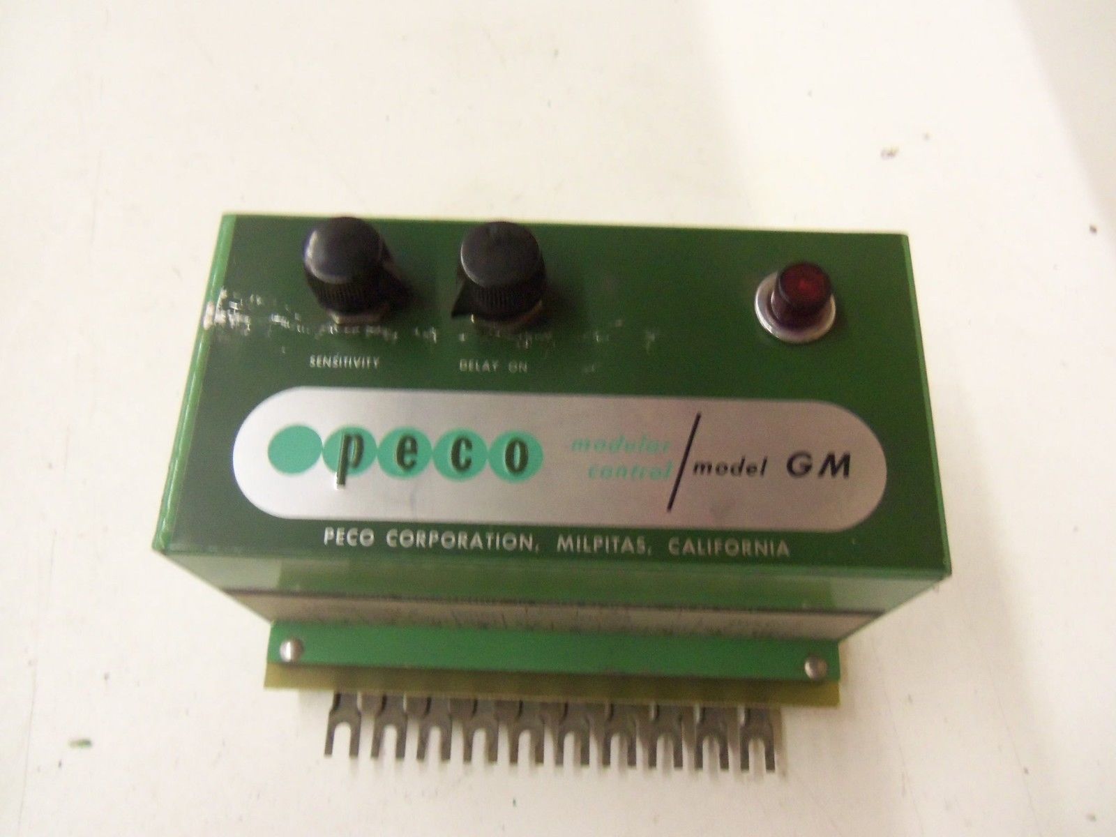 PECO MODULAR CONTROL MODEL GM C-3004-101 *USED*