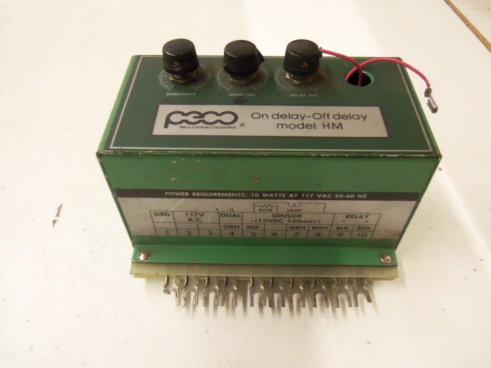 PECO ON DELAY- OFF DELAY MODEL HM C3005-2746 *USED*