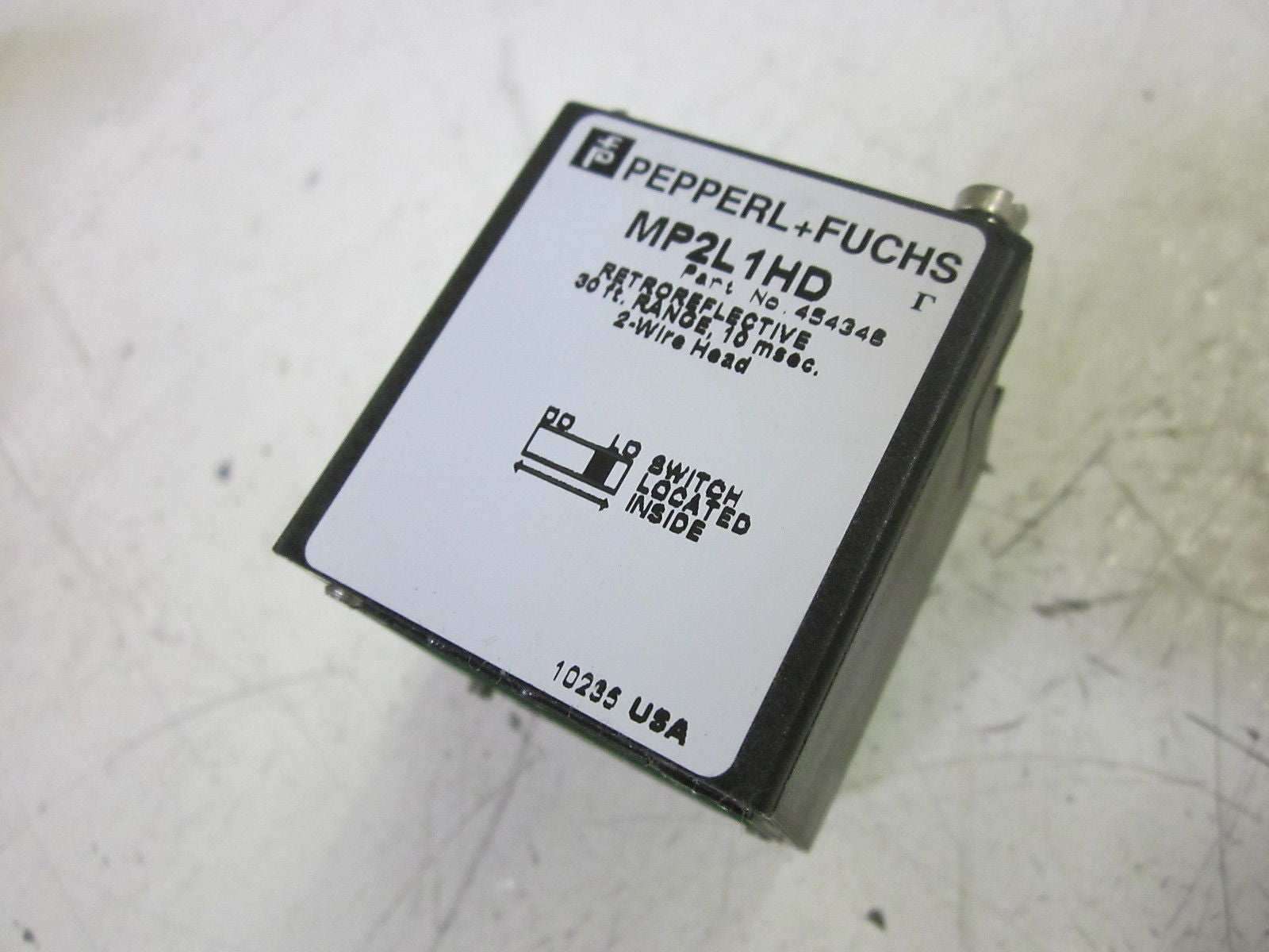 PEPEPRL + FUCHS MP2L1HD PHOTOELECTRIC SENSOR HEAD 30FT *USED*