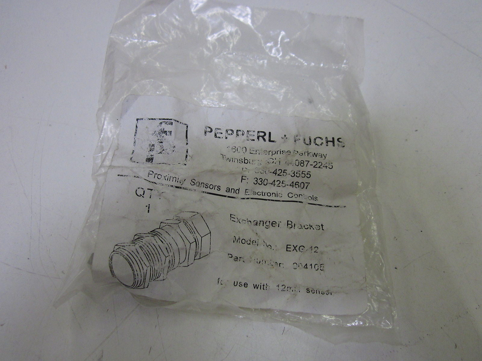 PEPPERL+FUCHS 004105 *NEW IN FACTORY BAG*