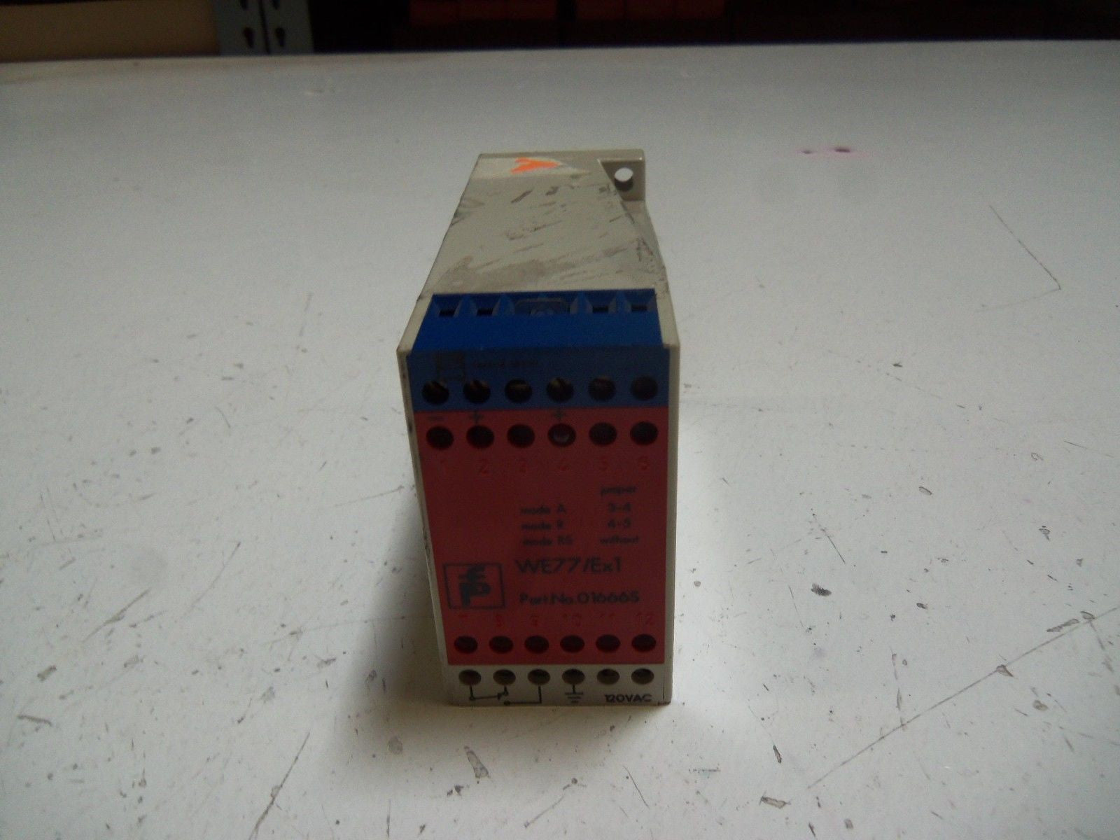 PEPPERL+FUCHS 01666S WE77/Ex1 SAFETY RELAY *USED*