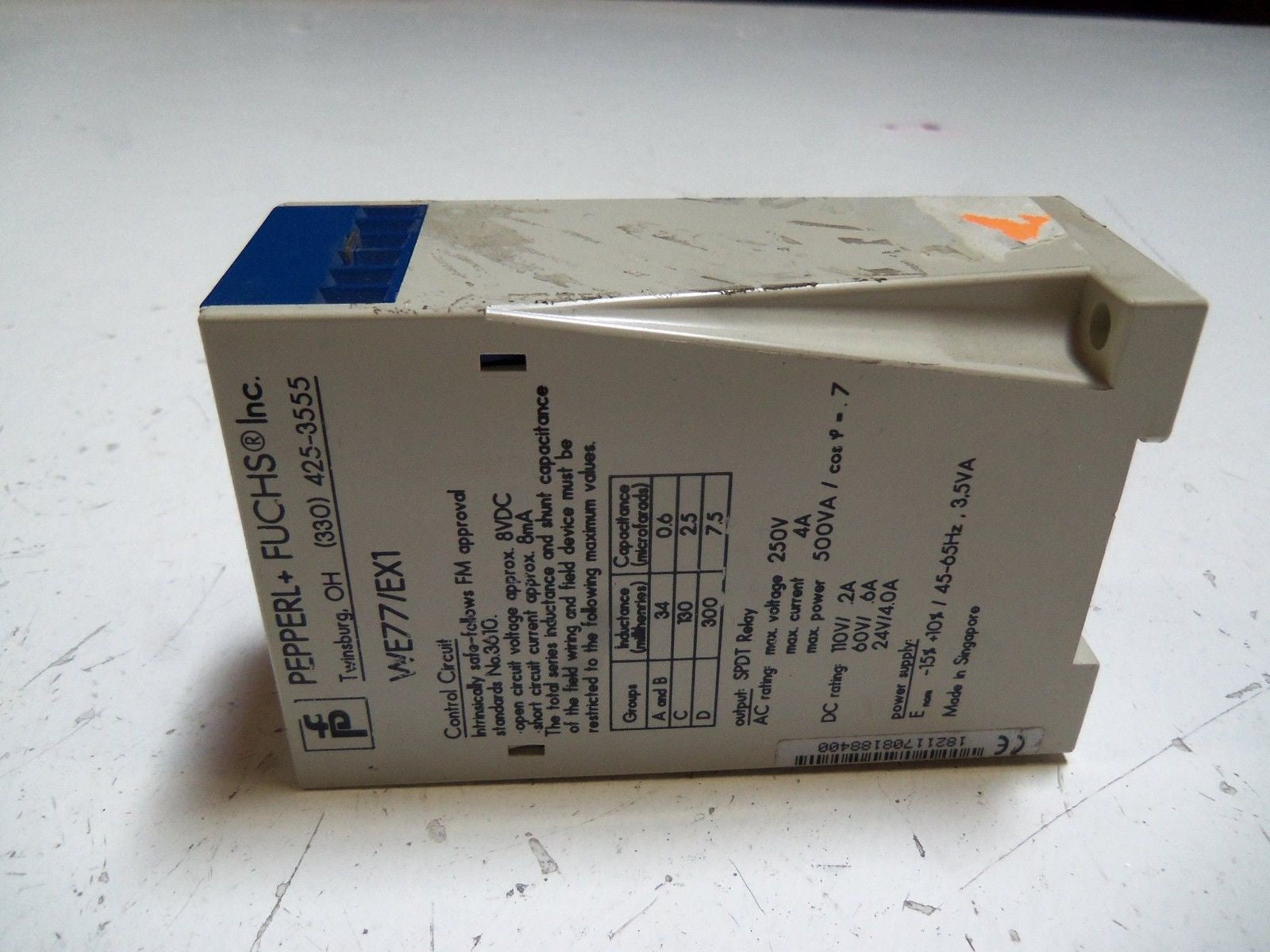 PEPPERL+FUCHS 01666S WE77/Ex1 SAFETY RELAY *USED*