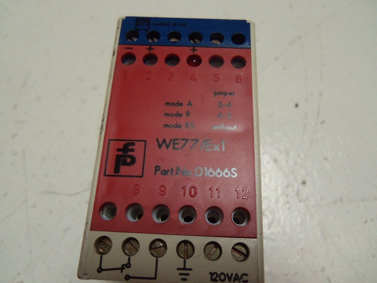 PEPPERL+FUCHS 01666S WE77/Ex1 SAFETY RELAY *USED*