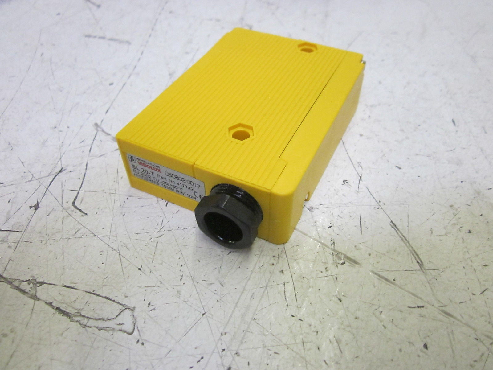 PEPPERL+FUCHS 417742 VISOLUX SENSOR*NEW IN BOX*