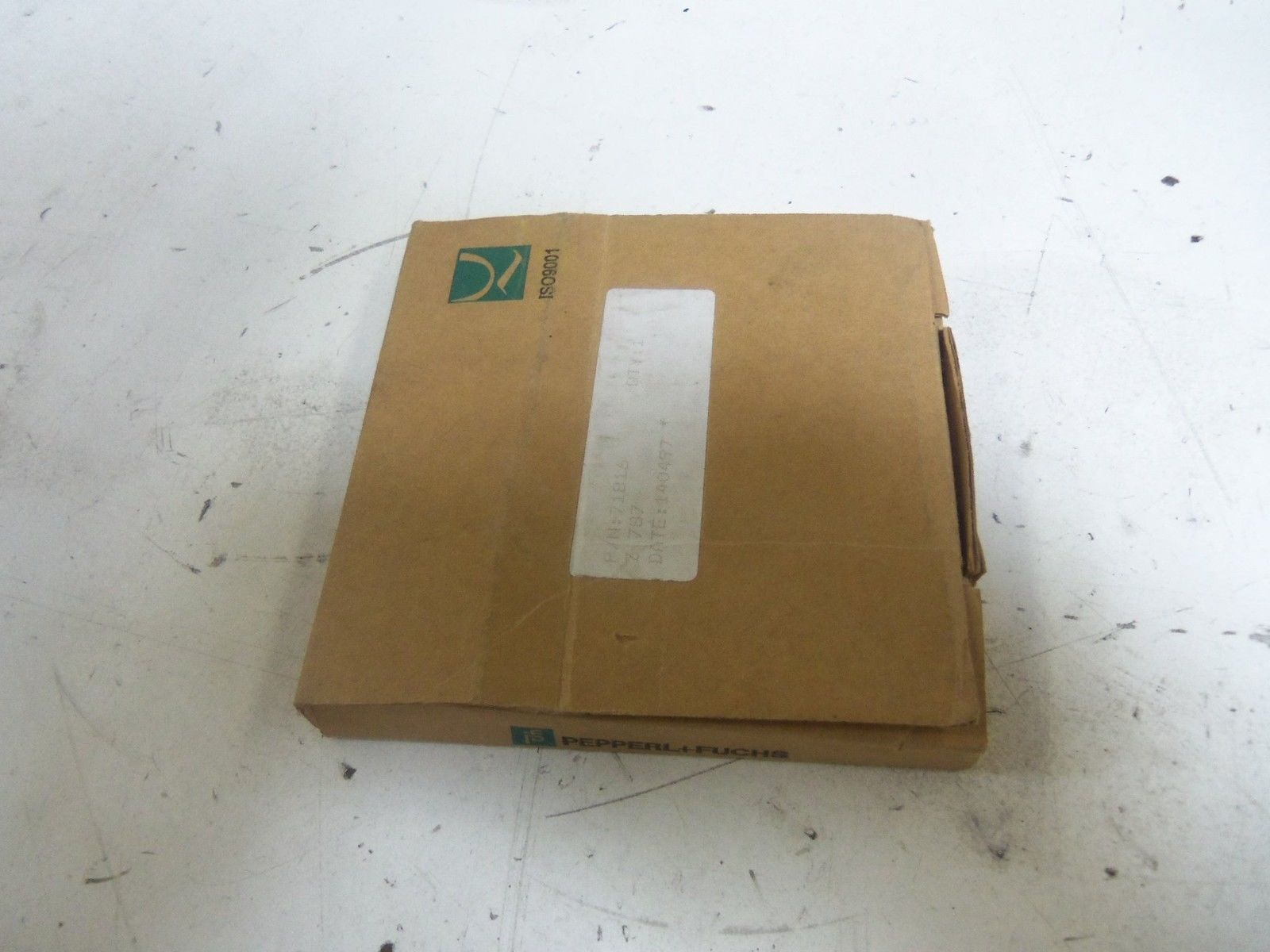 PEPPERL+FUCHS 71816 *NEW IN BOX*