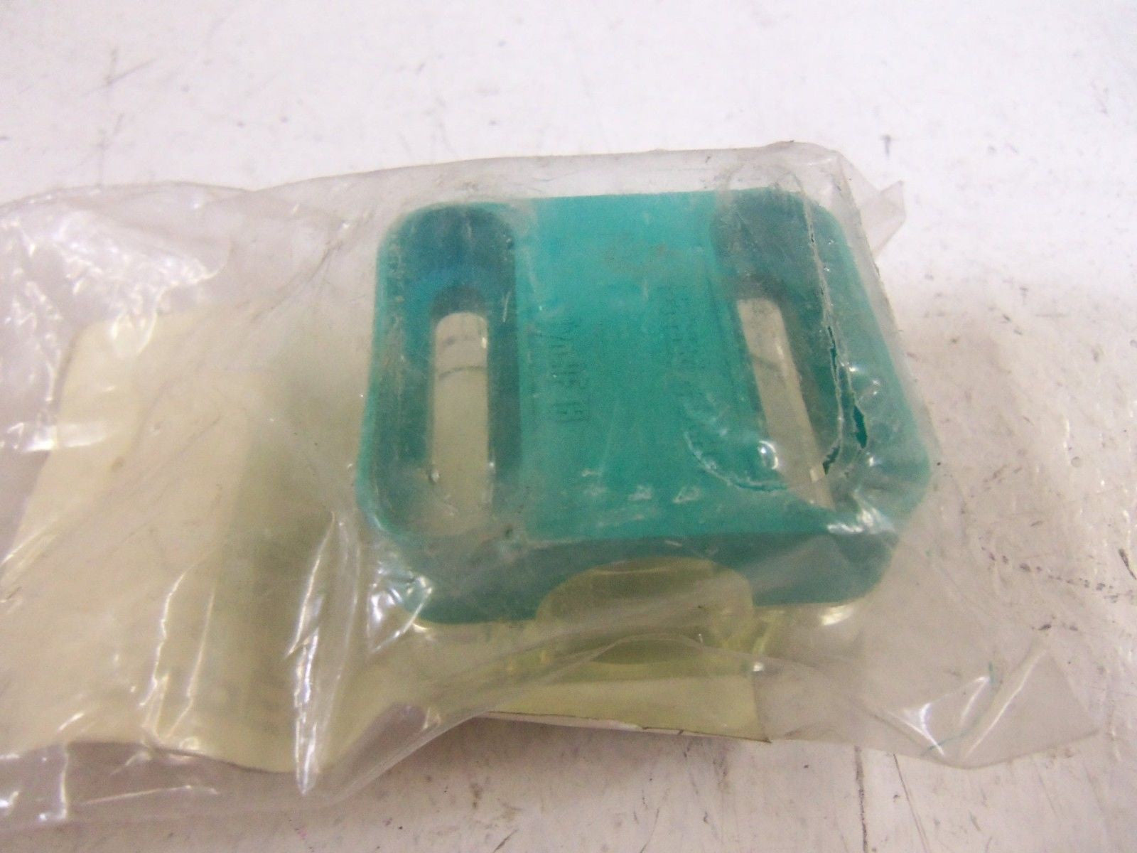 PEPPERL+FUCHS BF18 CABLE ACCESSORY *NEW IN FACTORY BAG*