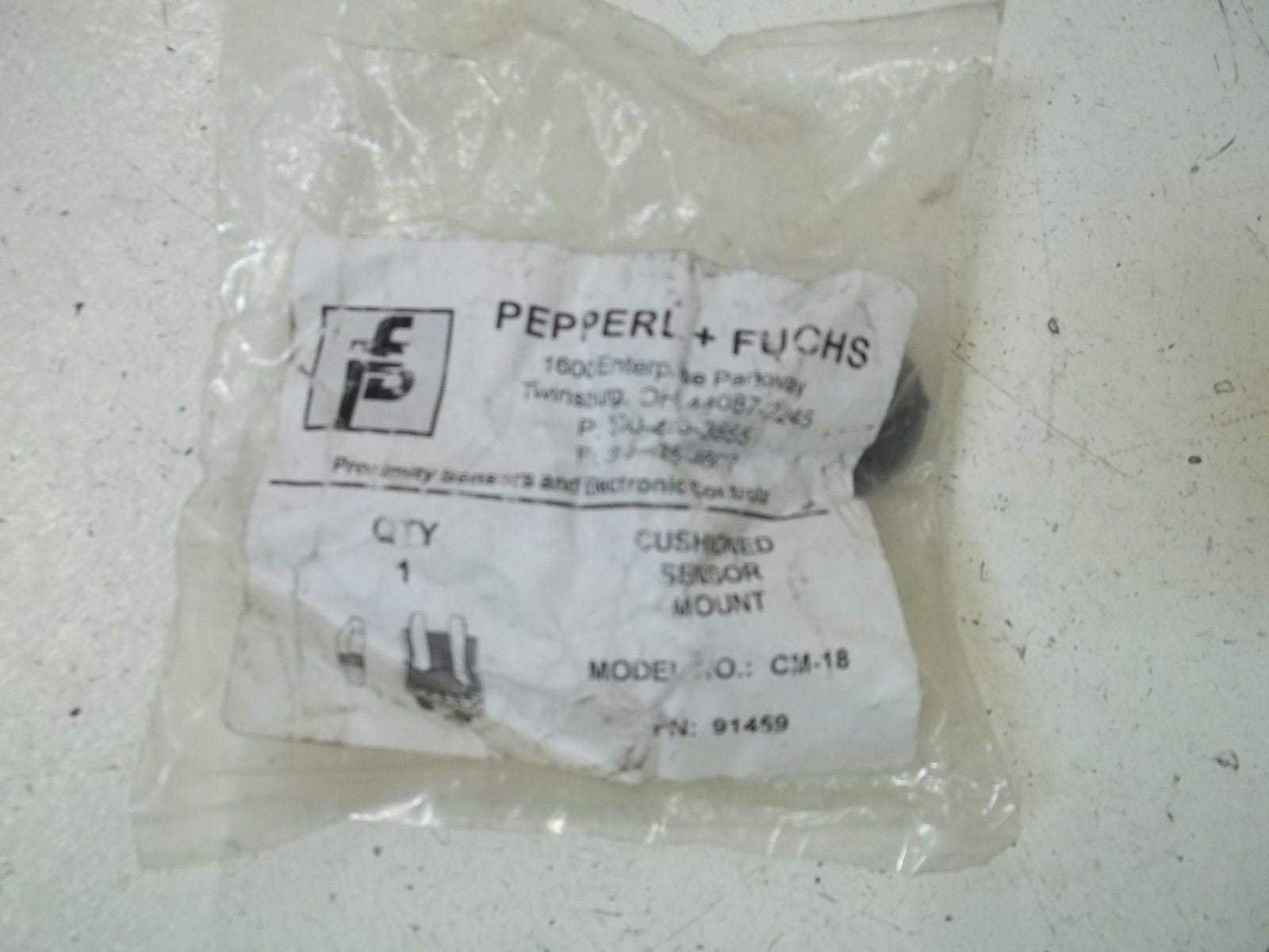 PEPPERL+FUCHS CM-18 CUSHIONED SENSOR MOUNT *NEW IN A BAG*