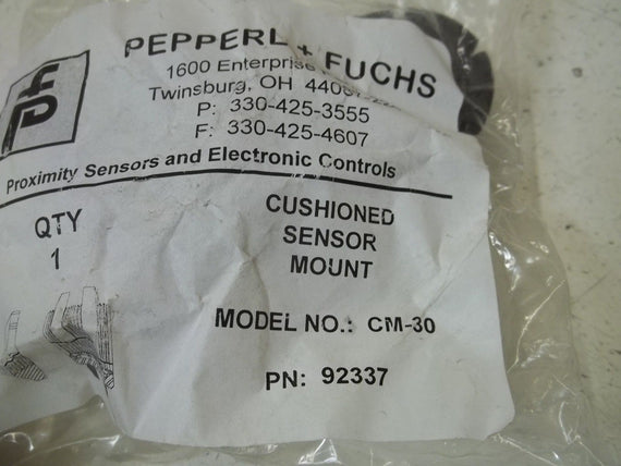 PEPPERL+FUCHS CM-30 CUSHIONED SENSOR MOUNT *NEW IN A BAG*