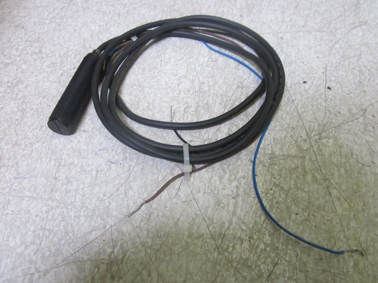 PEPPERL+FUCHS CP18D1BAL2  20-260V PHOTOELECTRIC SENSOR  *USED*