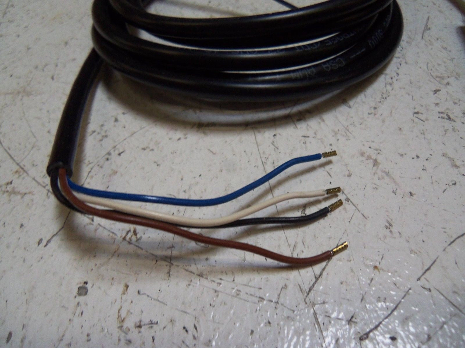 PEPPERL+FUCHS MHP-FR33L PHOTOELECTRIC SENSOR *USED*
