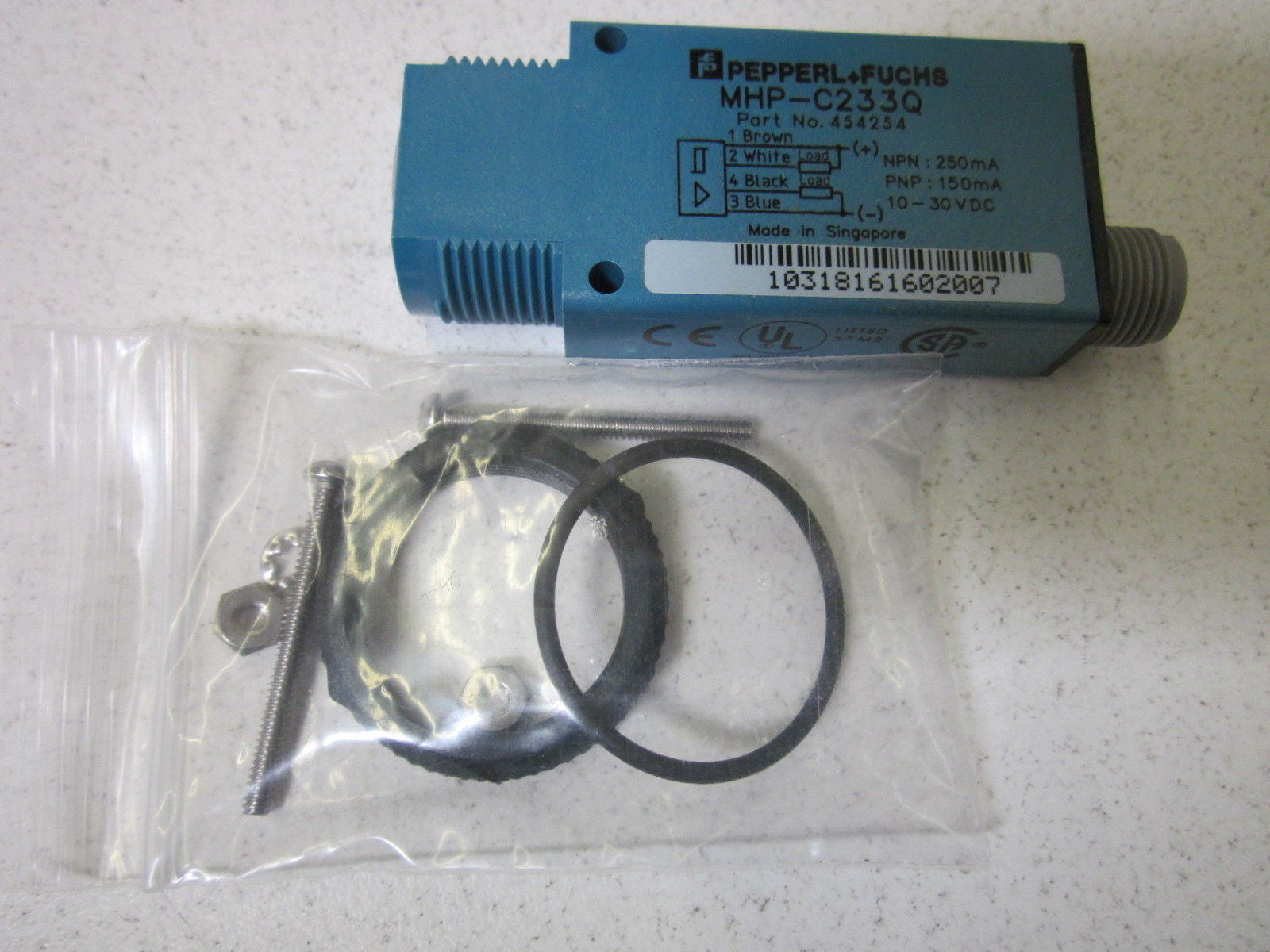 PEPPERL+FUCHS MHP-C233Q *NEW IN BOX*