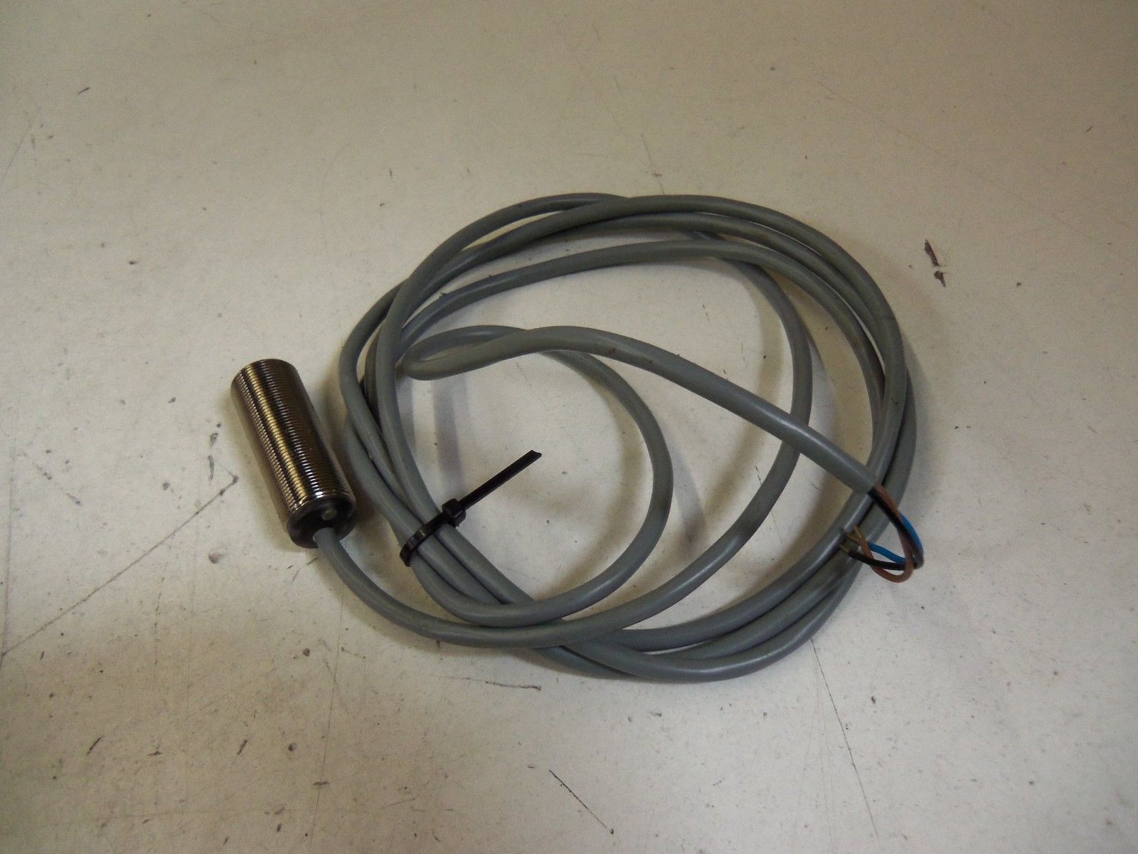 PEPPERL+FUCHS NBB5-18GM50-E0 *USED*