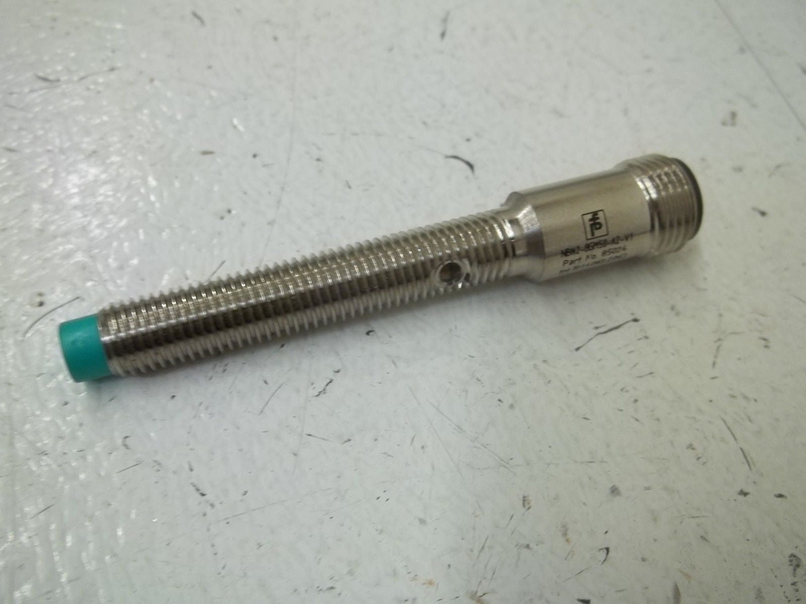 PEPPERL+FUCHS NBN2-8GM50-A2-V1 INDUCTIVE SENSOR *NEW NO BOX*