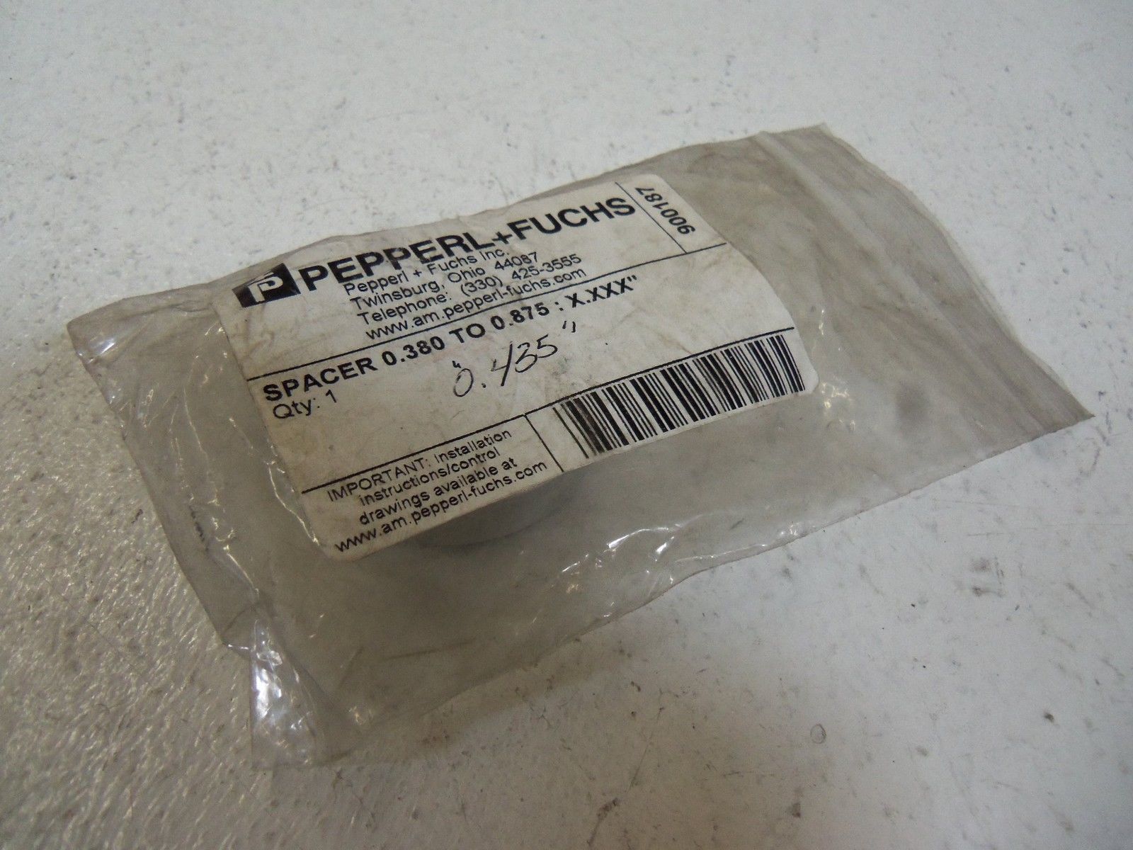 PEPPERL+FUCHS SPACER 0.380 TO 0.875 *NEW IN BAG*