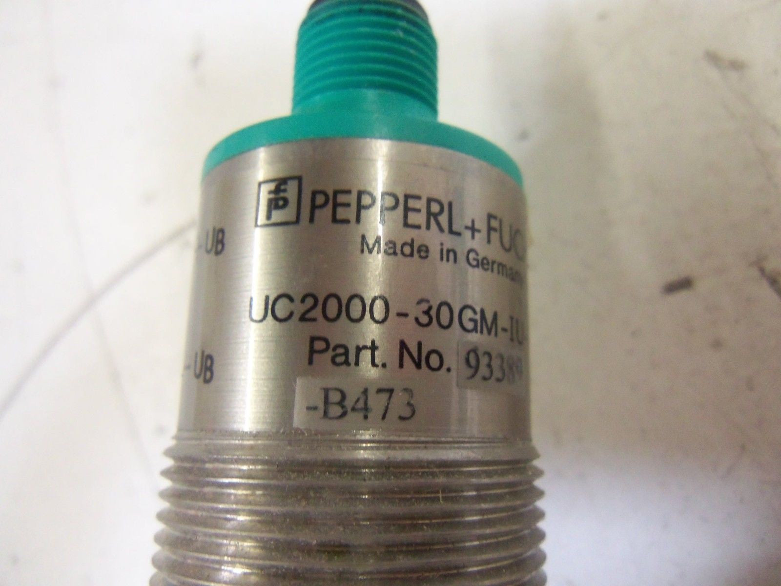 PEPPERL+FUCHS UC2000-30GM-IU-V1 ULTRASONIC SENSOR *USED*