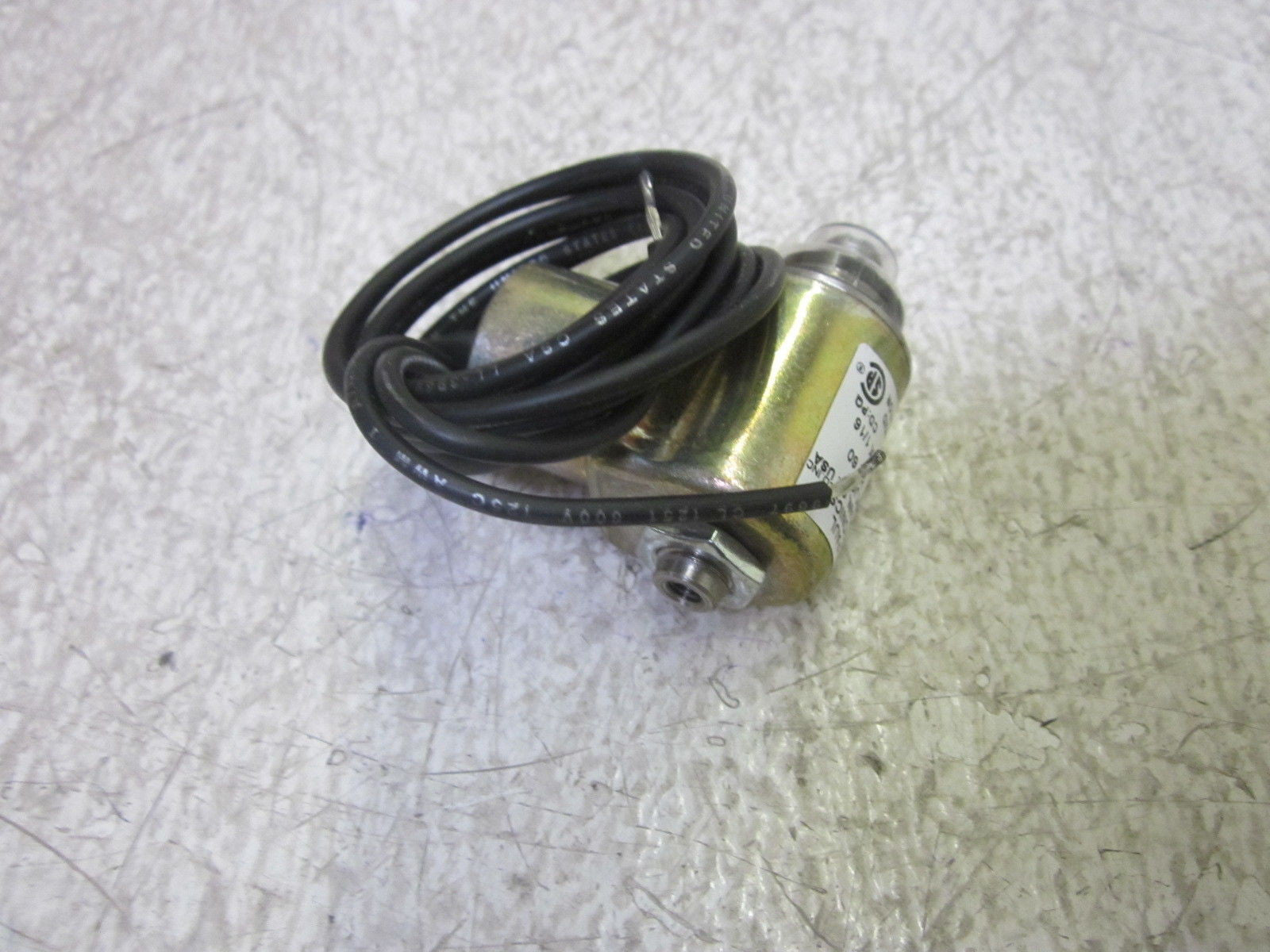 PETER PAUL O53Z0091JCP SOLENOID OPERATOR 120VAC 150PSI  *NEW IN BOX*