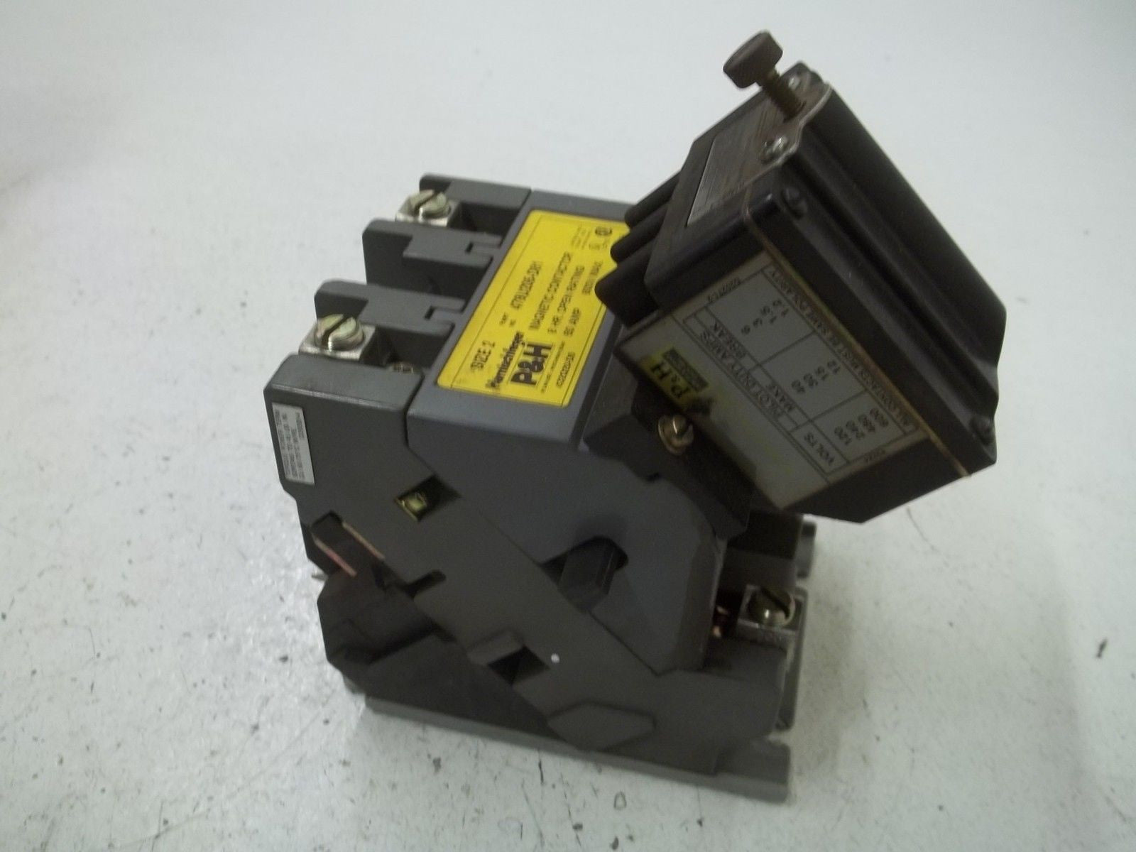 P&H 479U205D81 MAGNETIC CONTACTOR *USED*