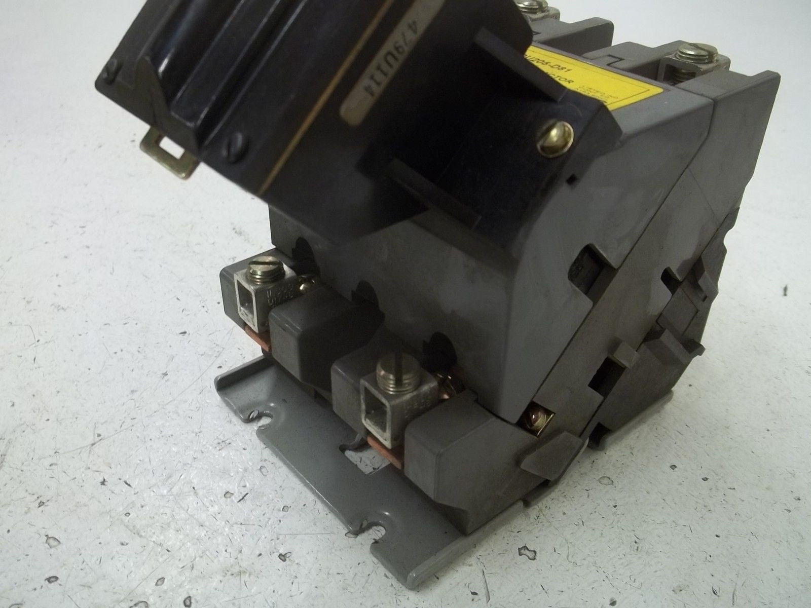 P&H 479U205D81 MAGNETIC CONTACTOR *USED*