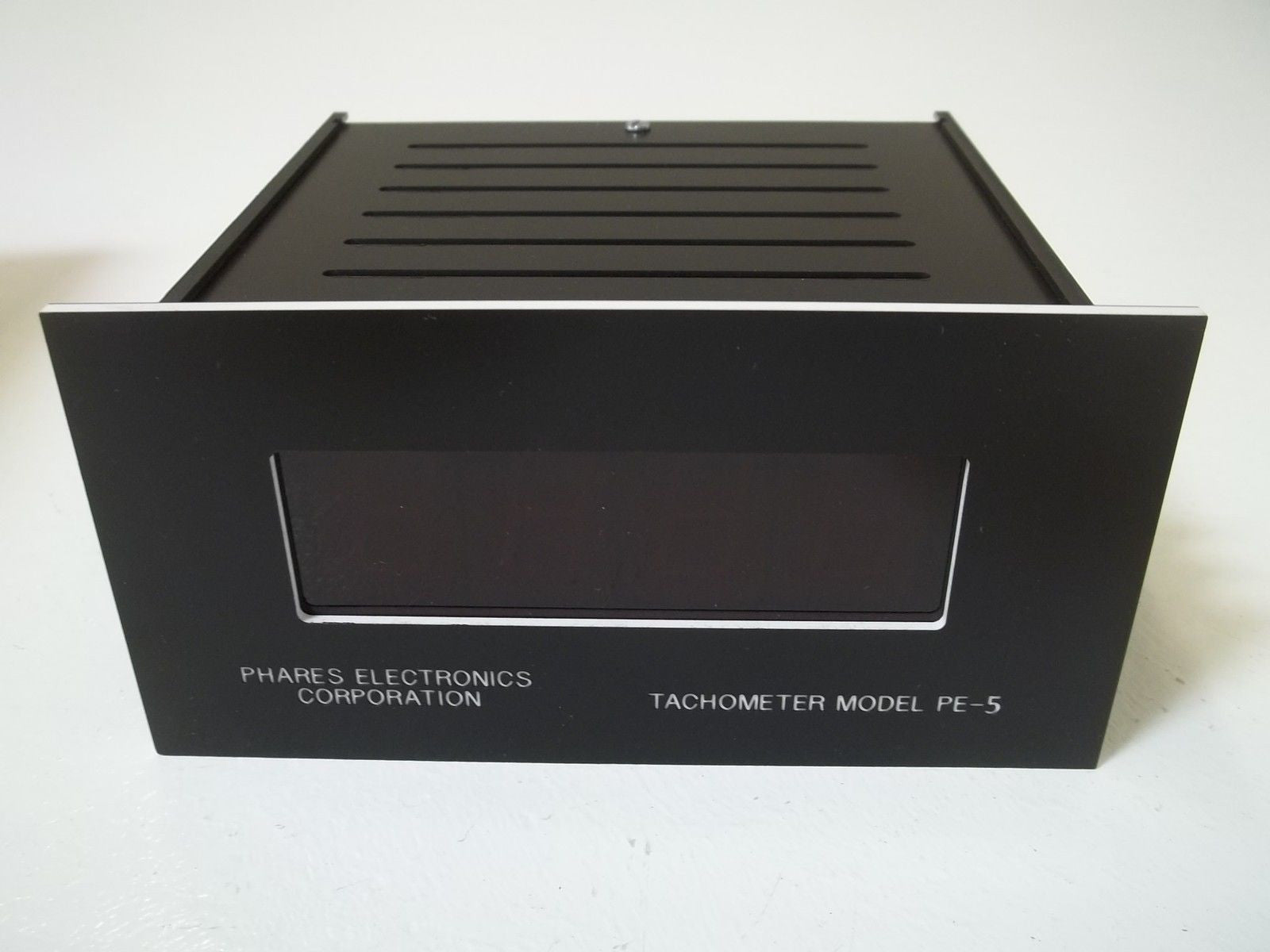 PHARES ELECTRONICS CORPORATION PE5-120 TACHOMETER, 120VAC *NEW IN BOX*