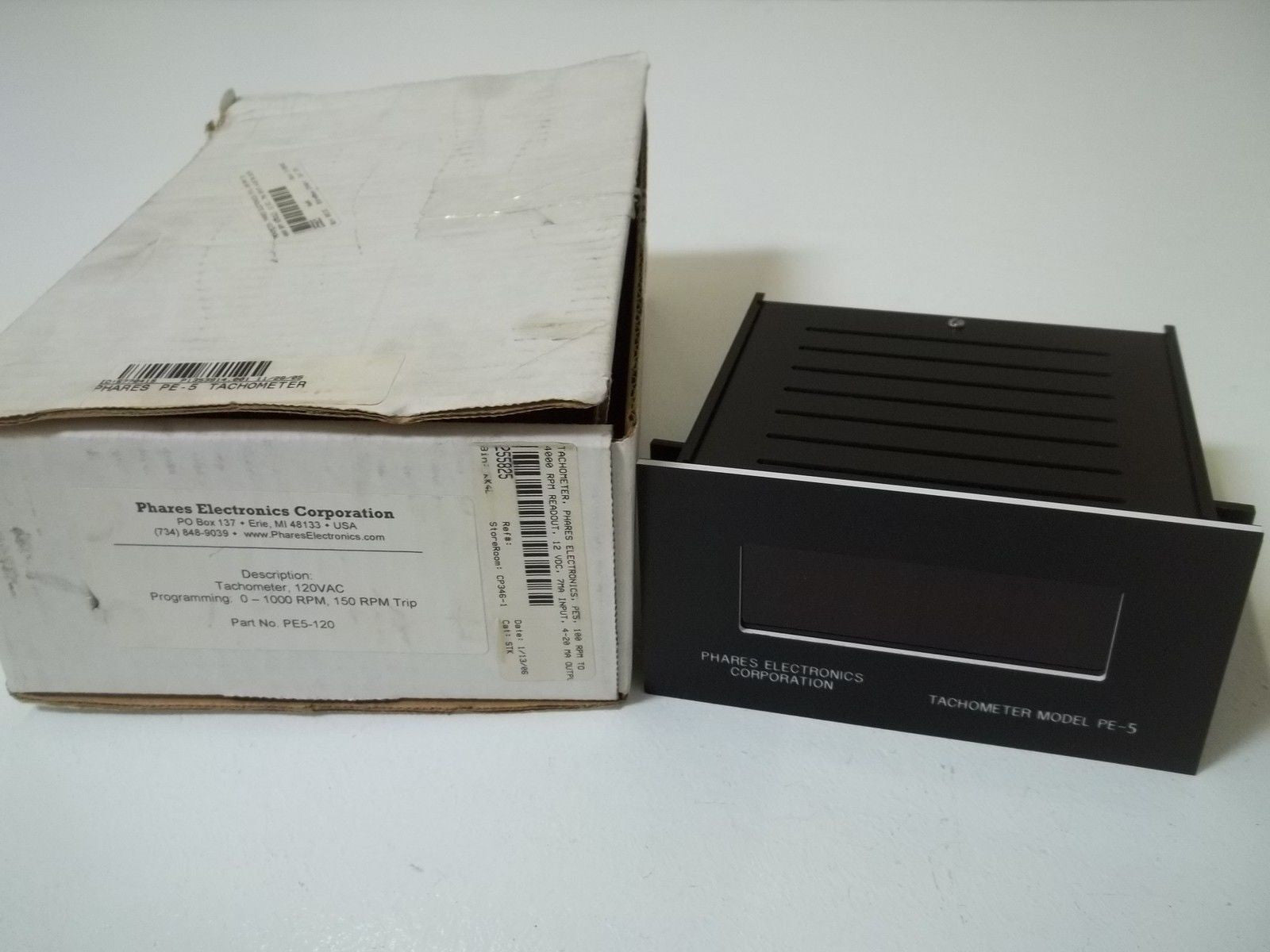 PHARES ELECTRONICS CORPORATION PE5-120 TACHOMETER, 120VAC *NEW IN BOX*