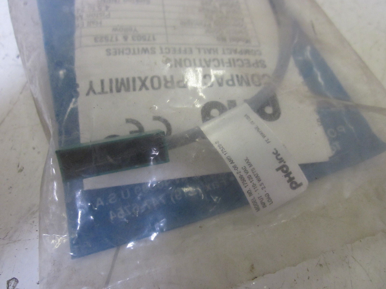 PHD 17529-2 PROXIMITY SWITCH 110-120VAC *NEW IN A FACTORY BAG*