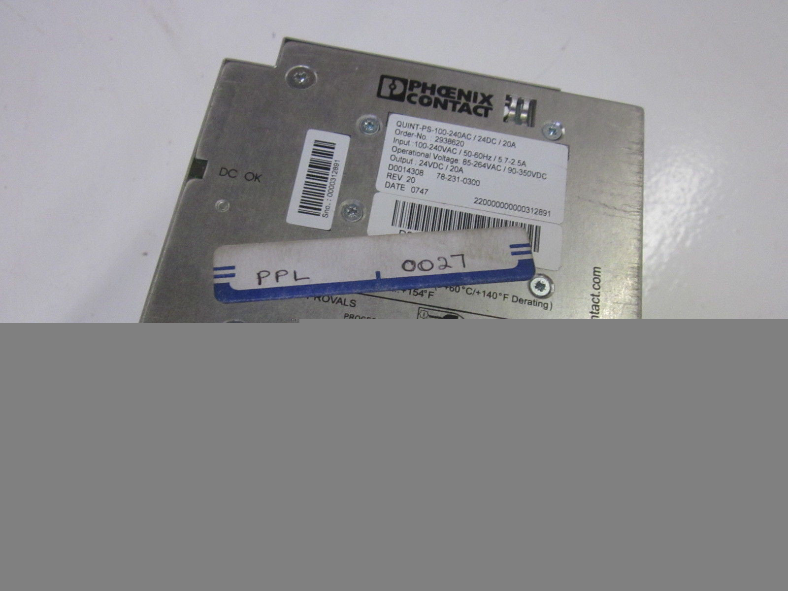 PHOENIX CONTACT QUINT-PS-100-240AC/24DC/20A  POWER SUPPLY 2938620 *USED*