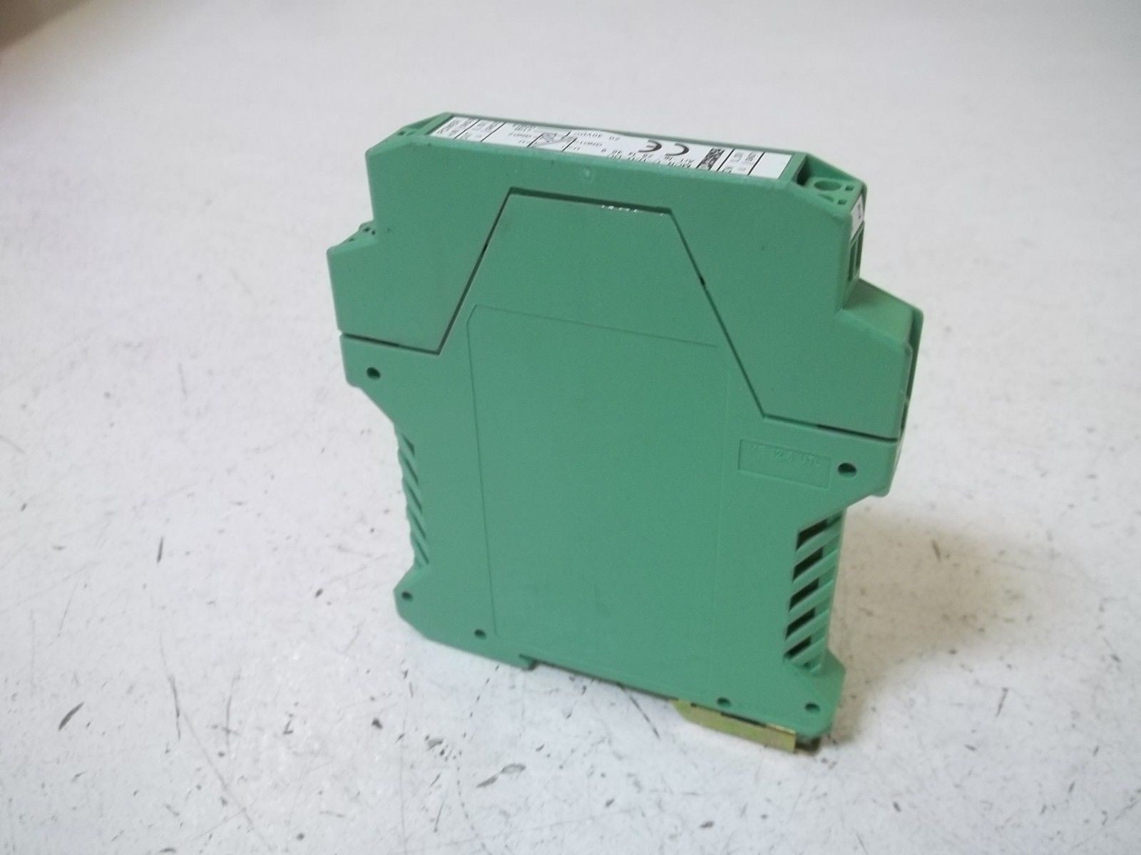 PHOENIX CONTACT MCR-C-U/U-DC ISOLATION AMPLIFIER *USED*