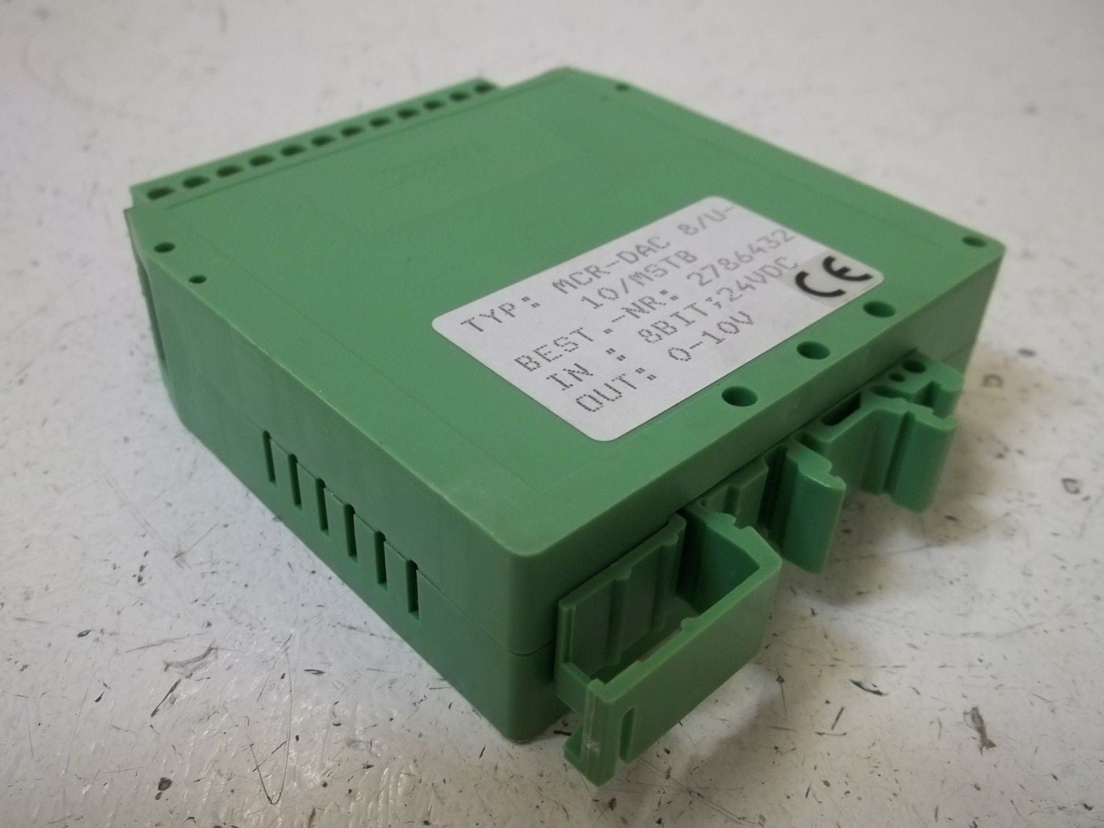 PHOENIX CONTACT MCR-DAC 8/U-10/MSTB ANALOG CONVERTER *USED*