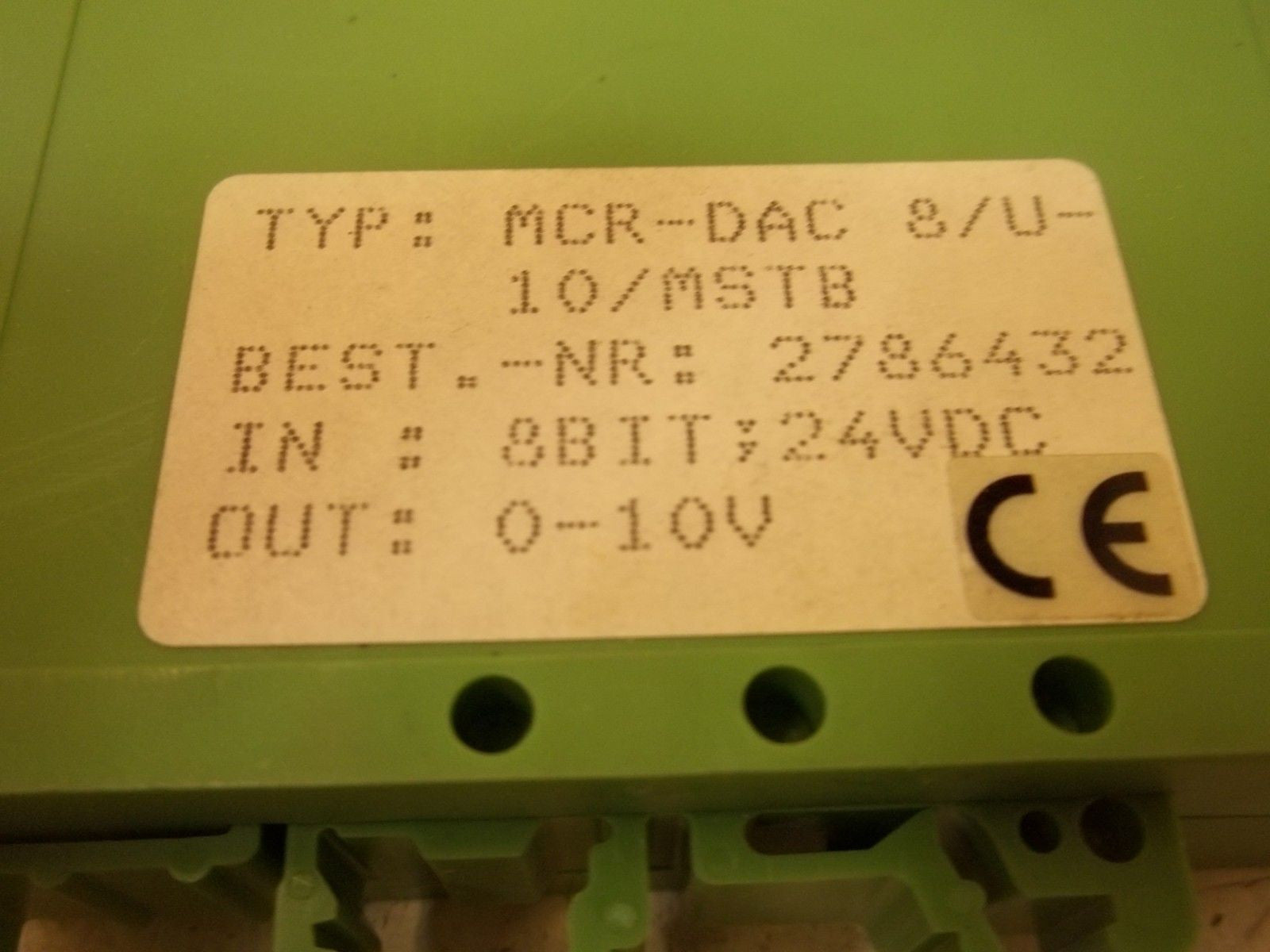PHOENIX CONTACT MCR-DAC 8/U-10/MSTB ANALOG CONVERTER *USED*