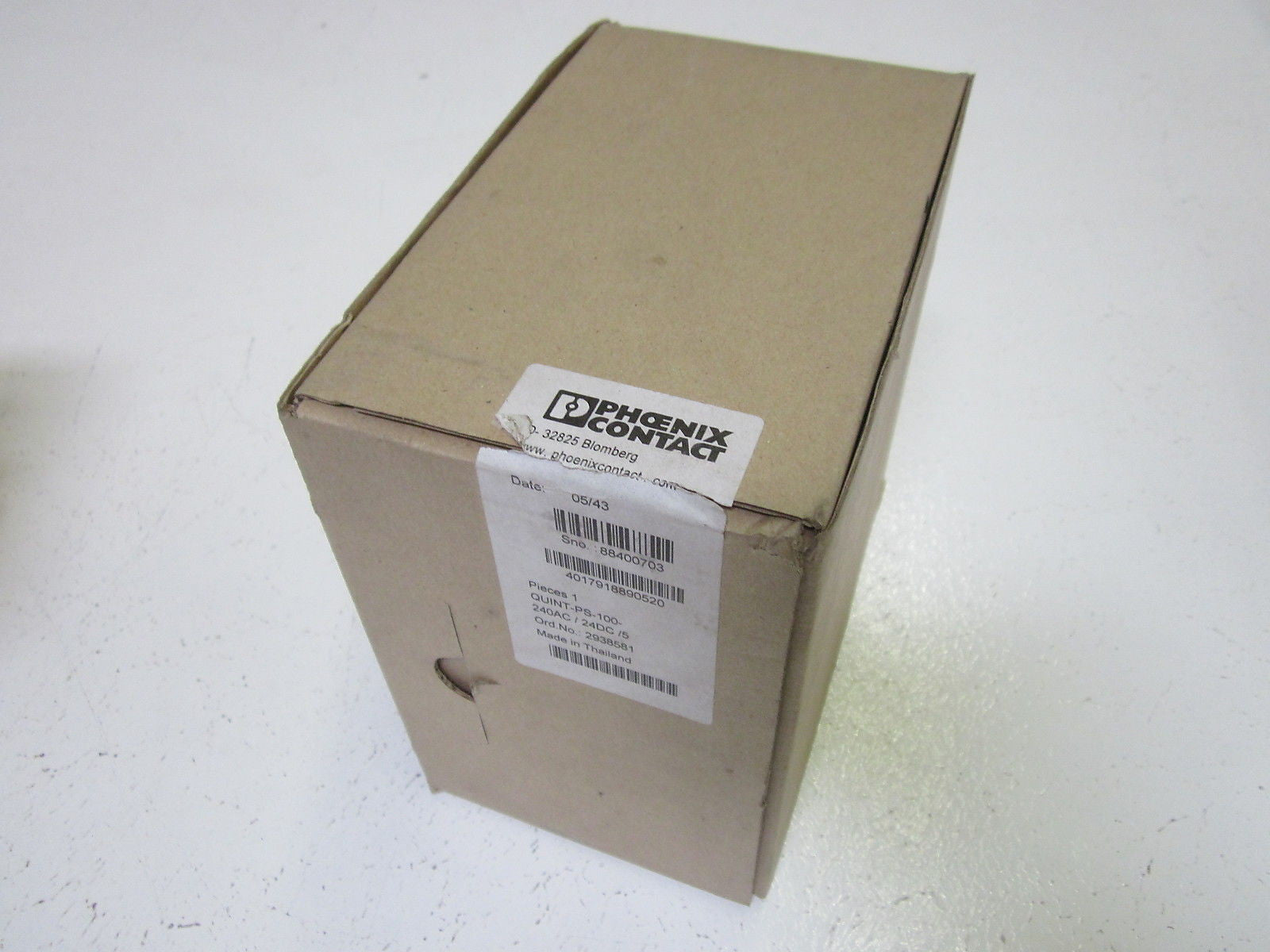 PHOENIX CONTACT QUINT-PS-100-240AC/24DC/5 POWER SUPPLY (AS PIC.) *NEW IN BOX*