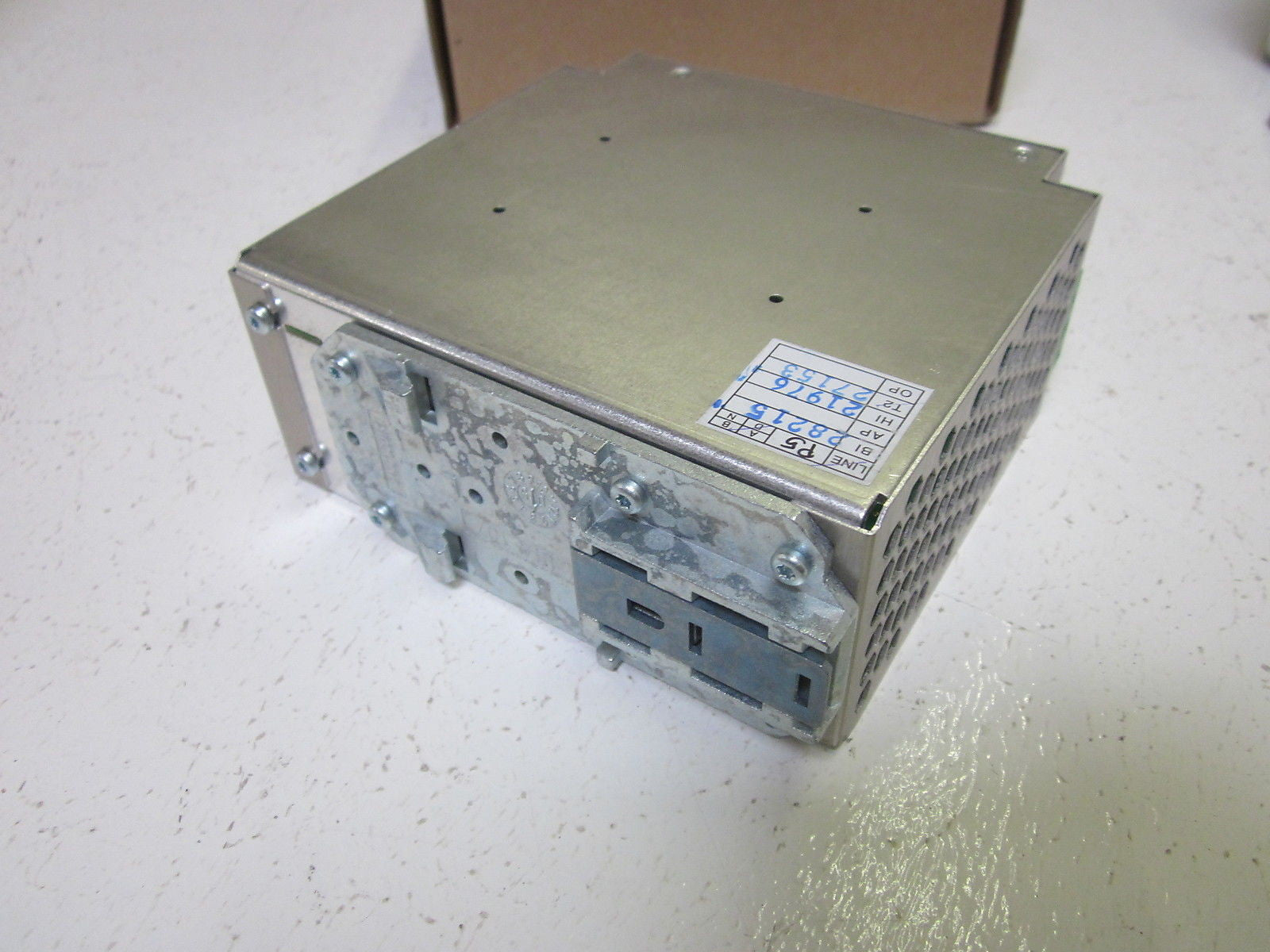 PHOENIX CONTACT QUINT-PS-100-240AC/24DC/5 POWER SUPPLY (AS PIC.) *NEW IN BOX*