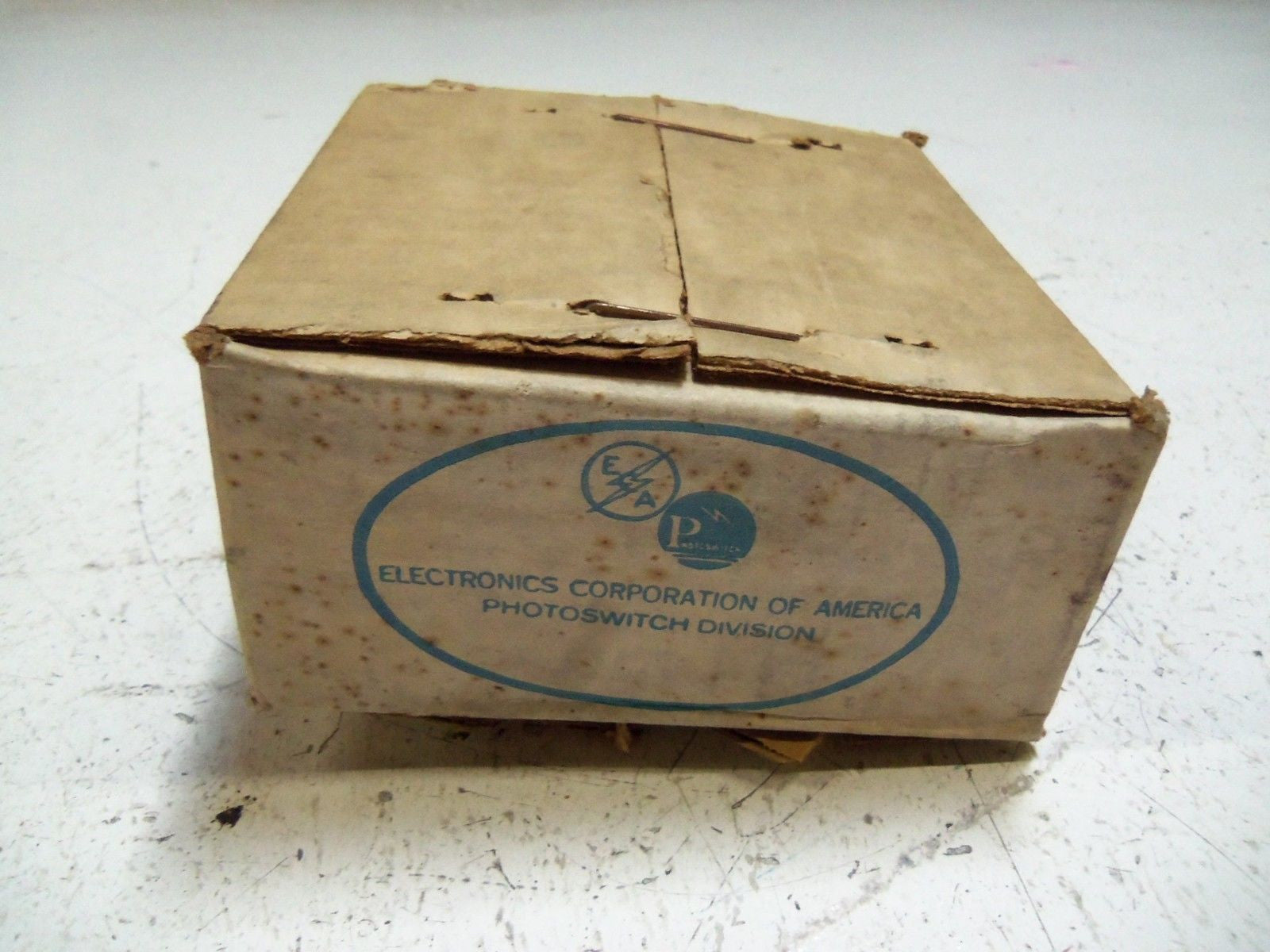 ECA PHOTOSWITCH 40CA4-4000 PHOTOELECTRIC SENSOR *NEW IN BOX*