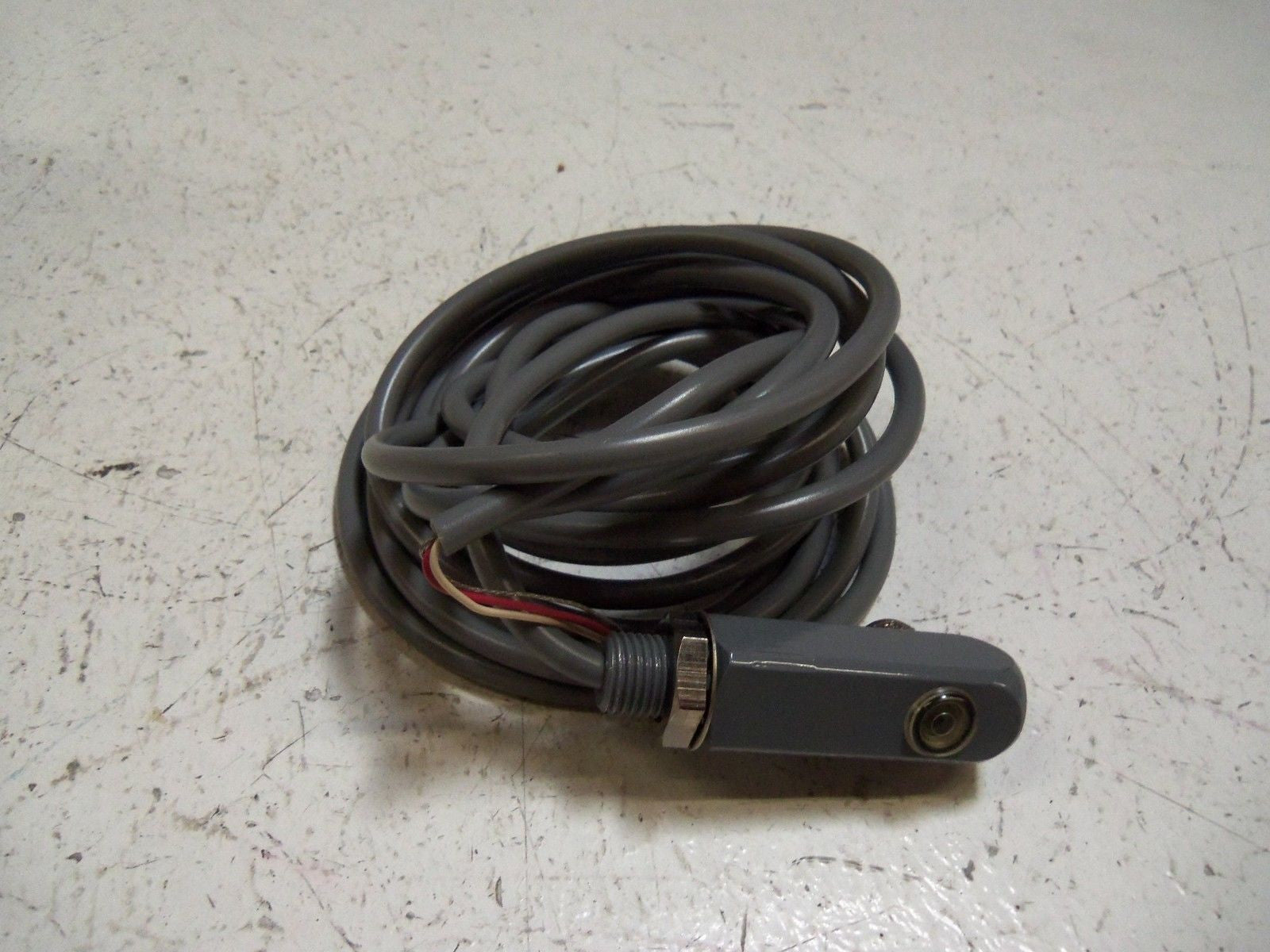 ECA PHOTOSWITCH 40CA4-4000 PHOTOELECTRIC SENSOR *NEW IN BOX*