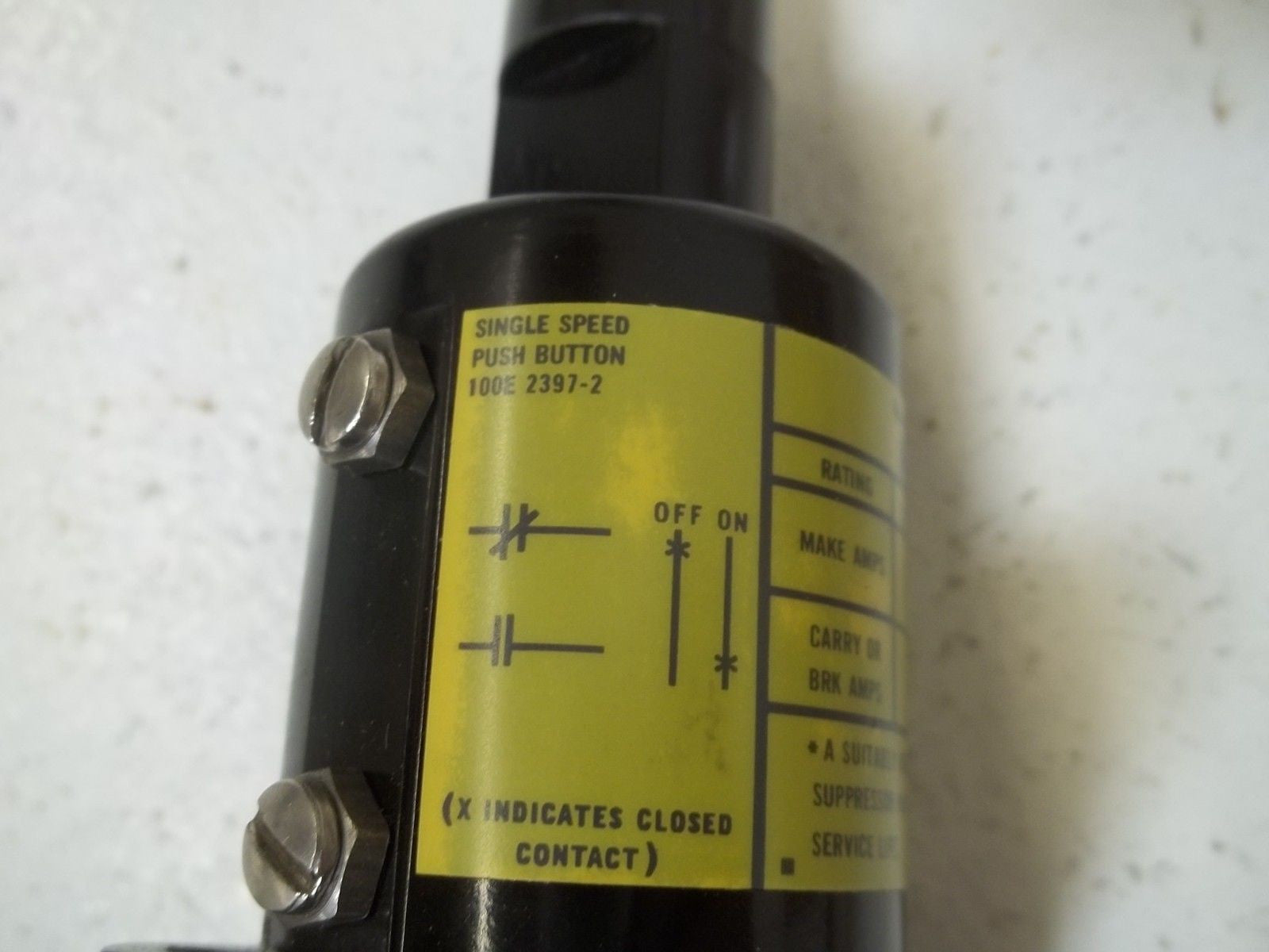 P & H PARTS 100E2397-2 SINGLE SPEED PUSH BUTTON *NEW IN BOX*