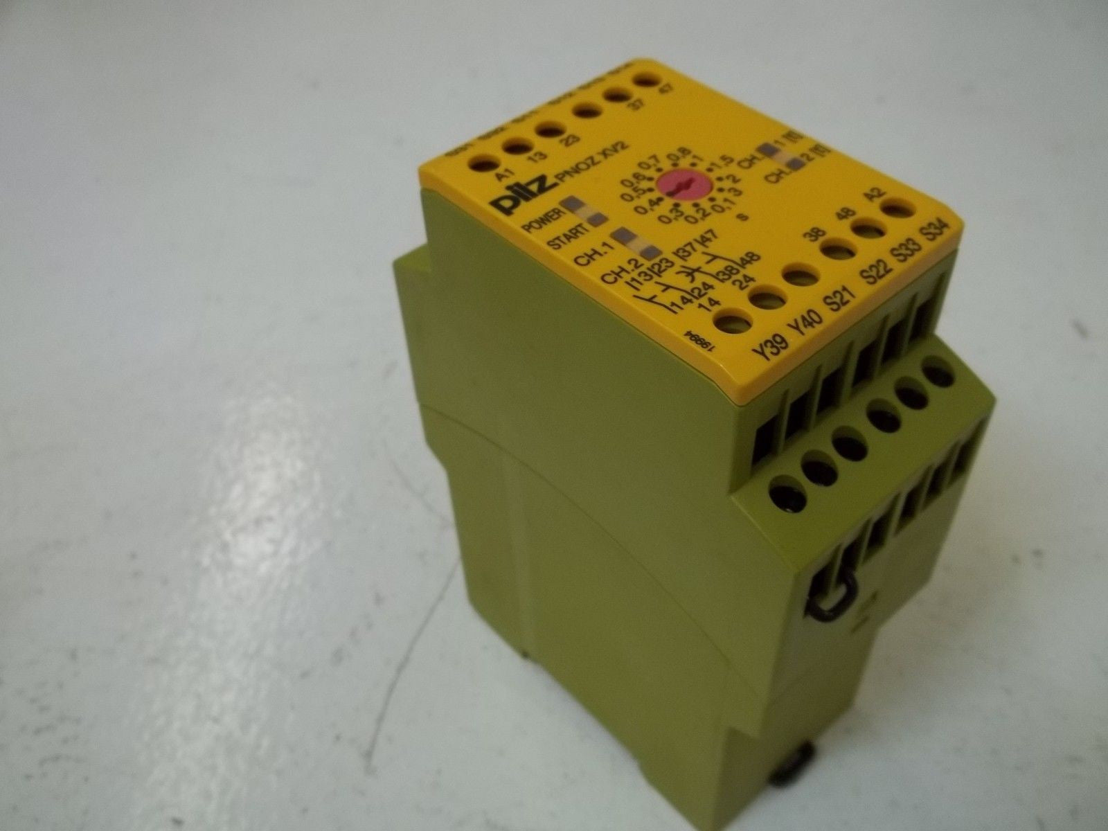 PILZ PNOZXV23/24VDC2n/o2n/ot 774502 SAFETY RELAY *NEW IN BOX*